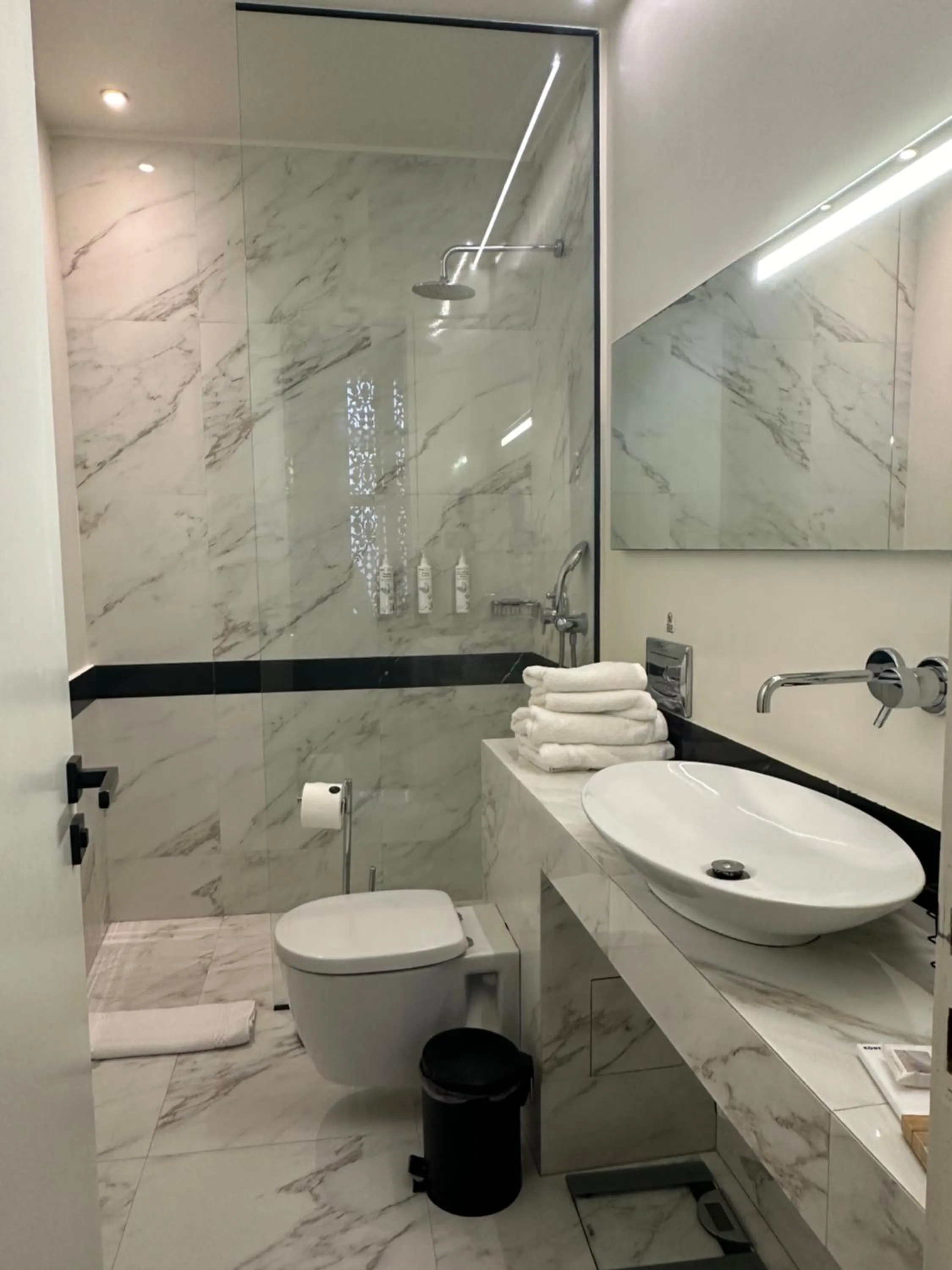 Shower in The Zillers Boutique Hotel