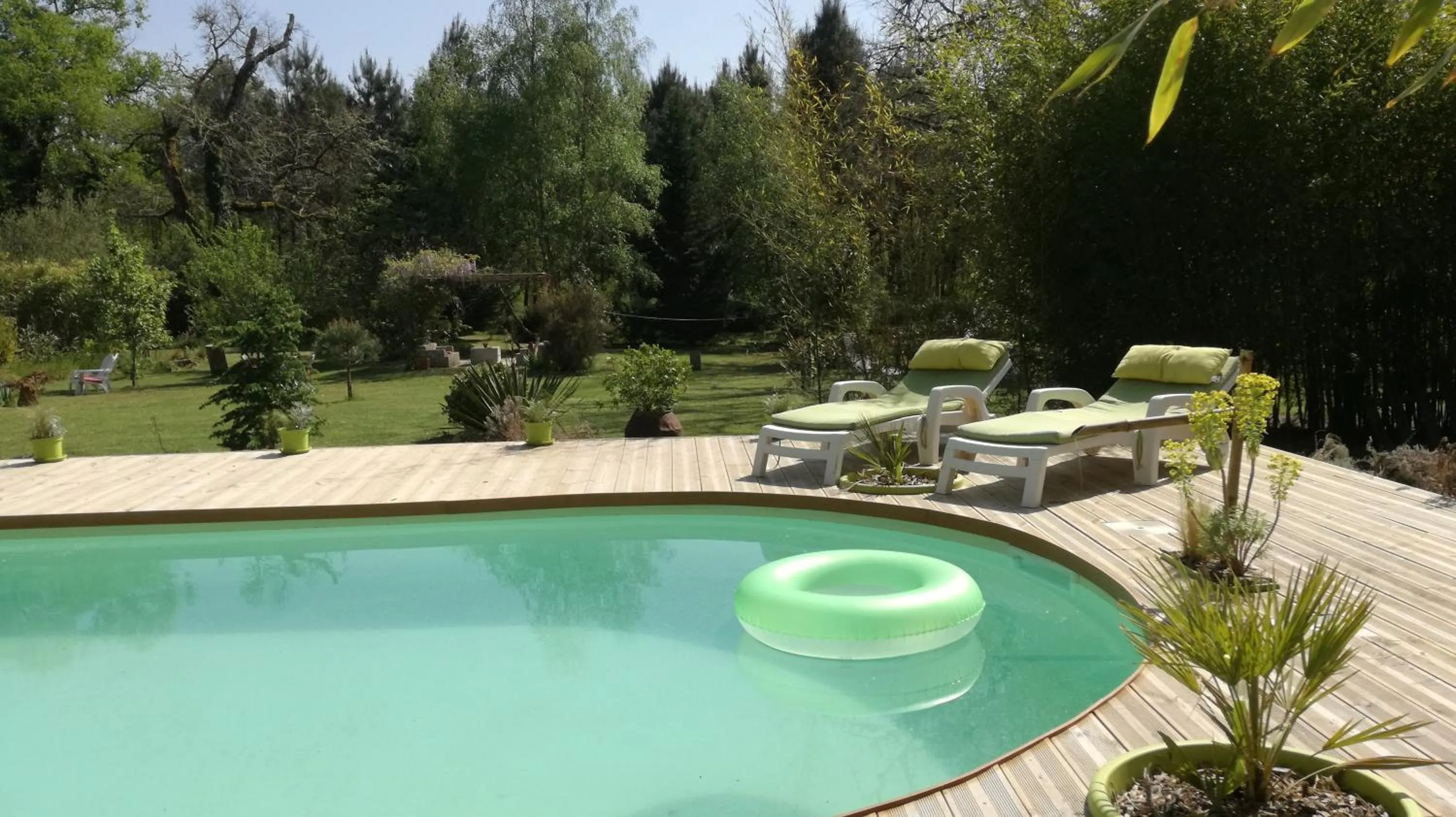 Swimming pool in Les Hôtes Landes