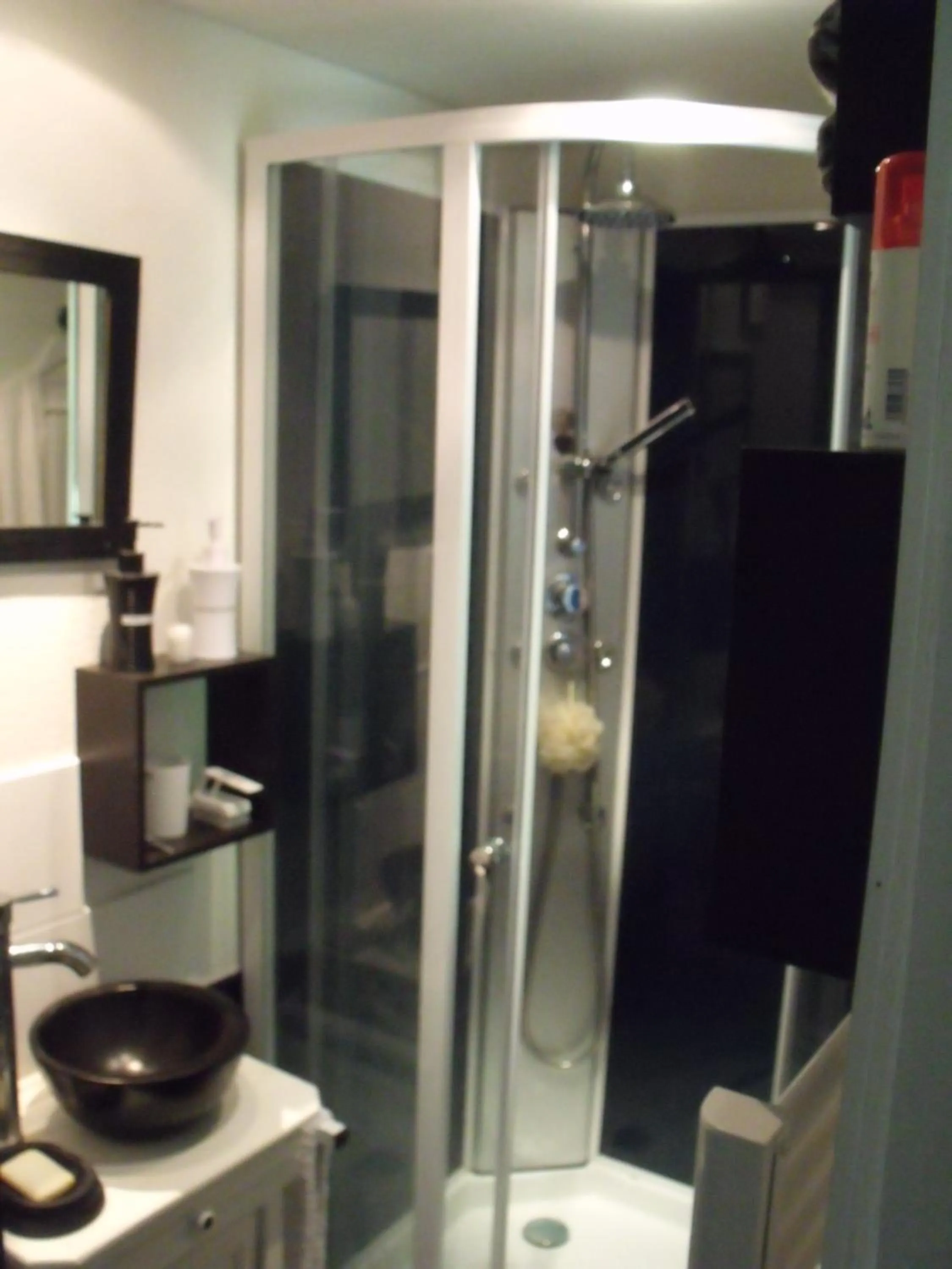 Shower in Les Hôtes Landes