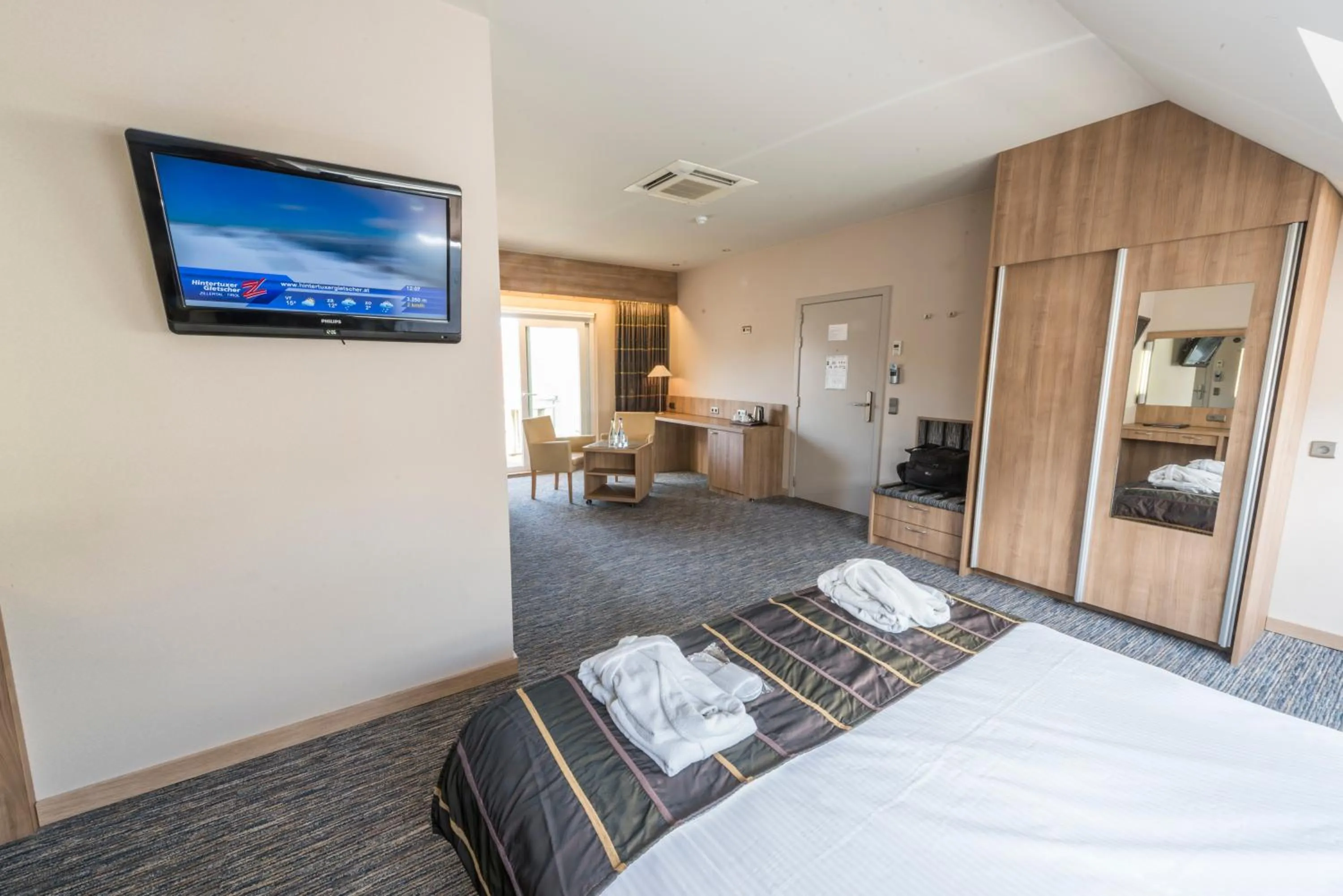 Photo of the whole room, Bed in Hotel Bero