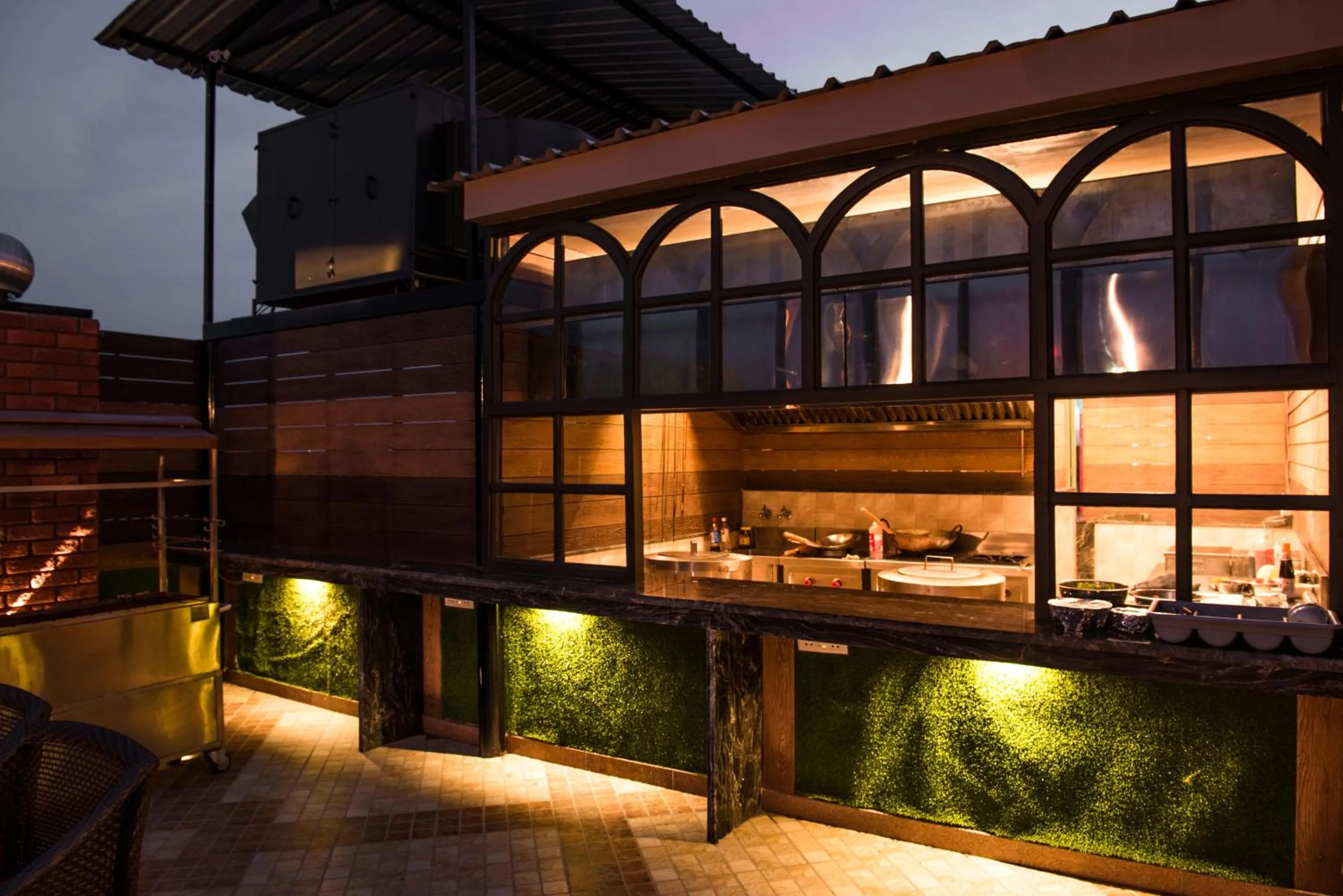 Lounge or bar in Glades Hotel