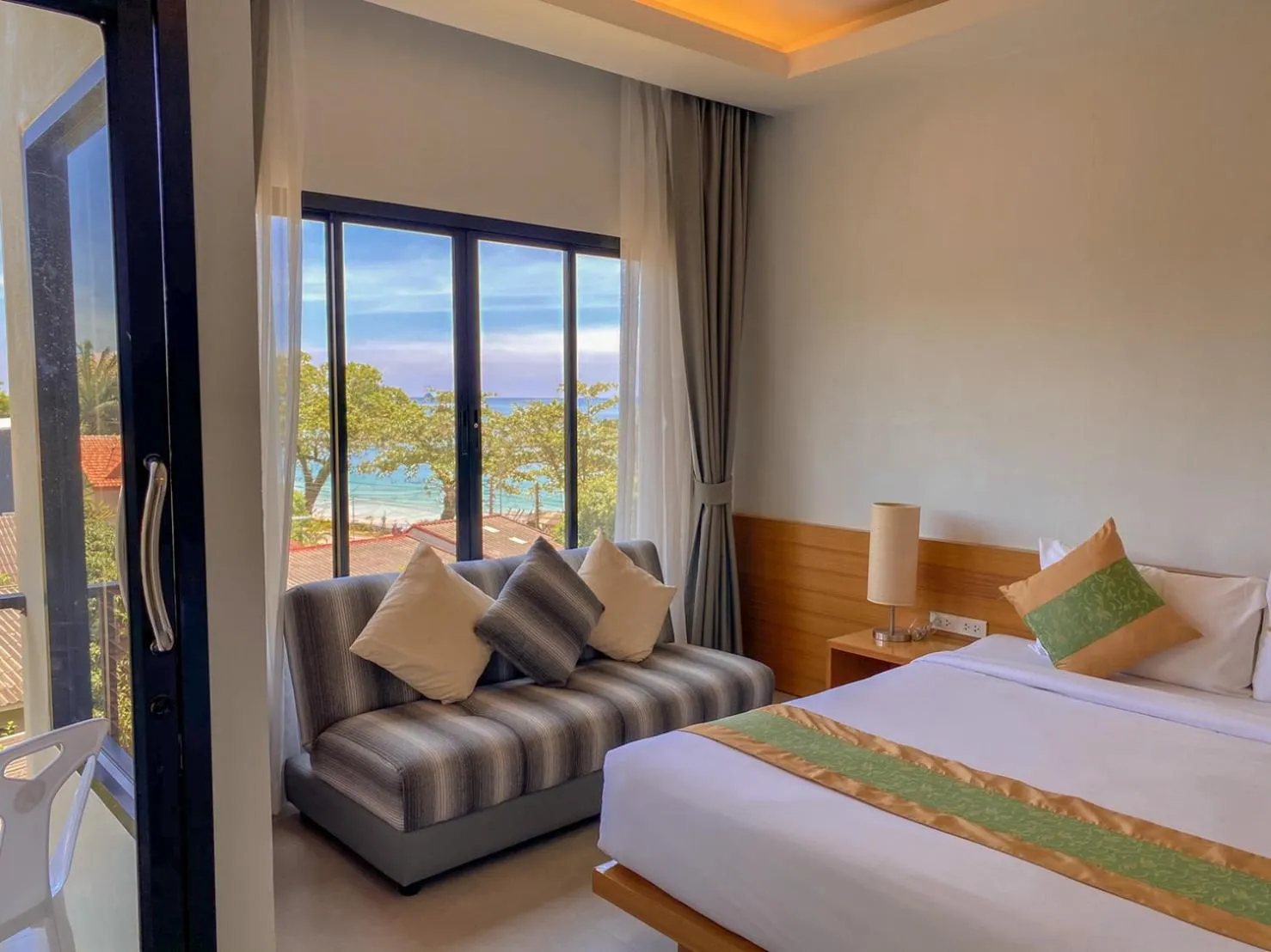 Bed in White Sand Halal House Krabi