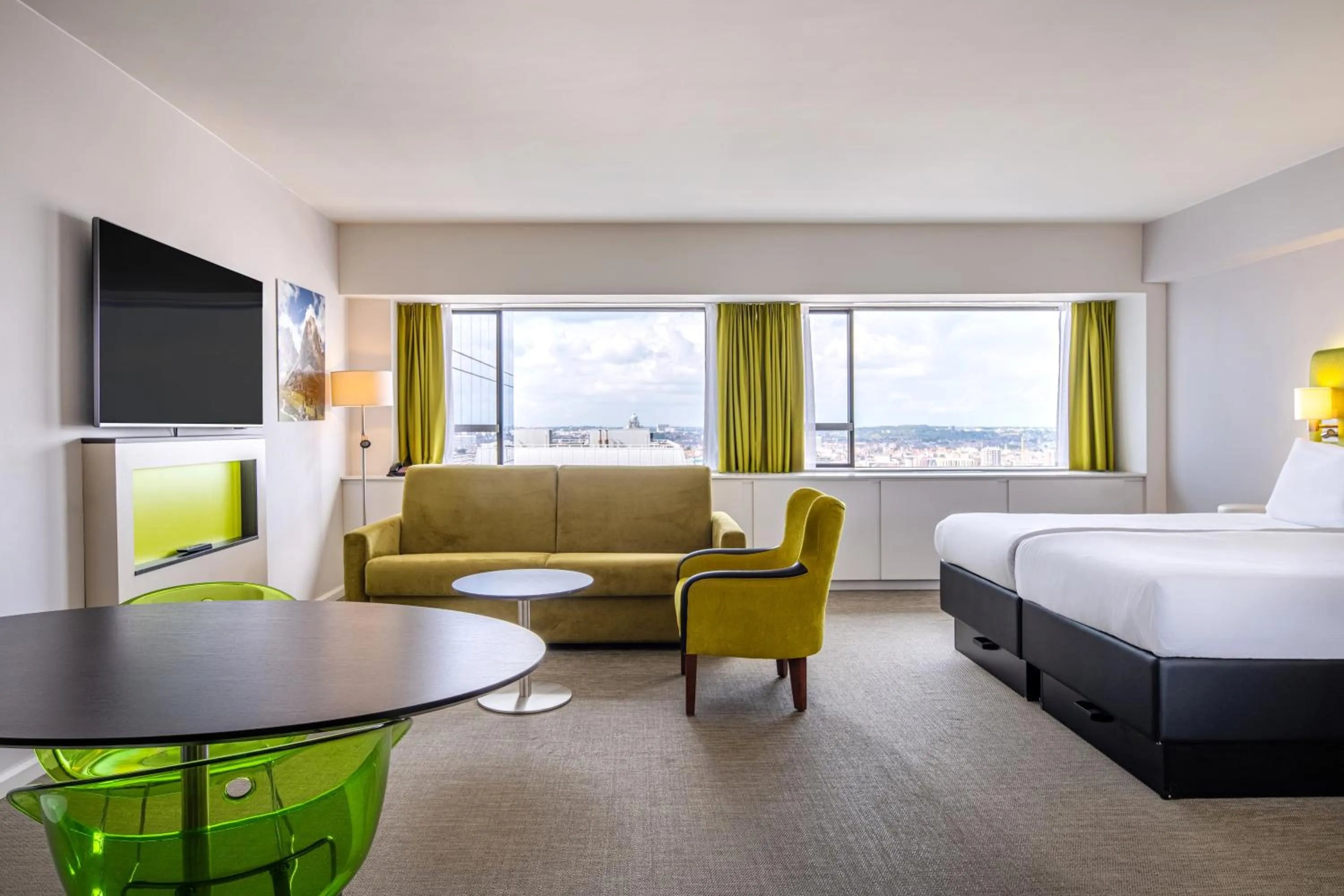 Bedroom, Bed in Thon Hotel Brussels City Centre