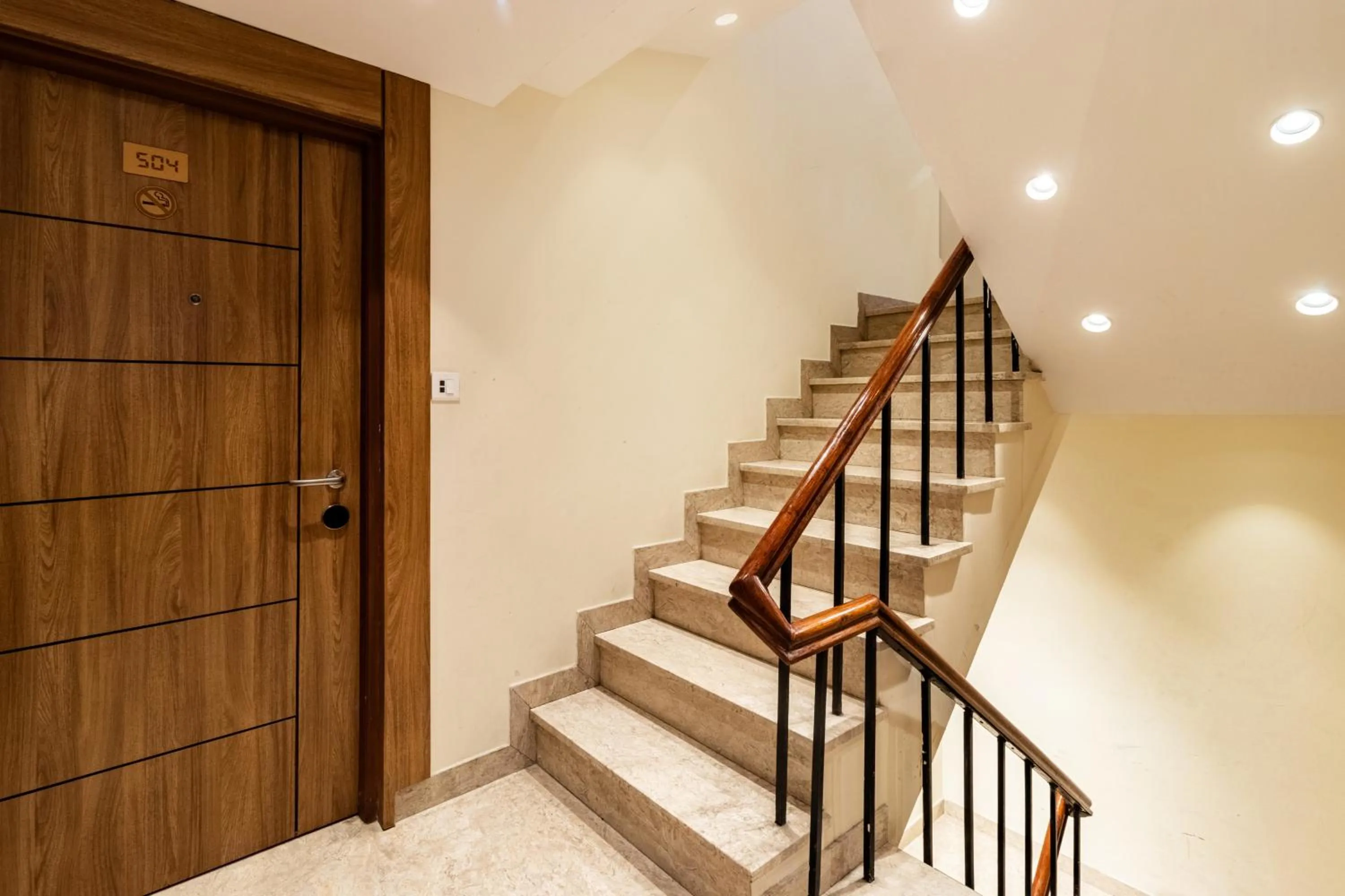 Lobby or reception in Treebo Varuna With Mountain View, Mall Road