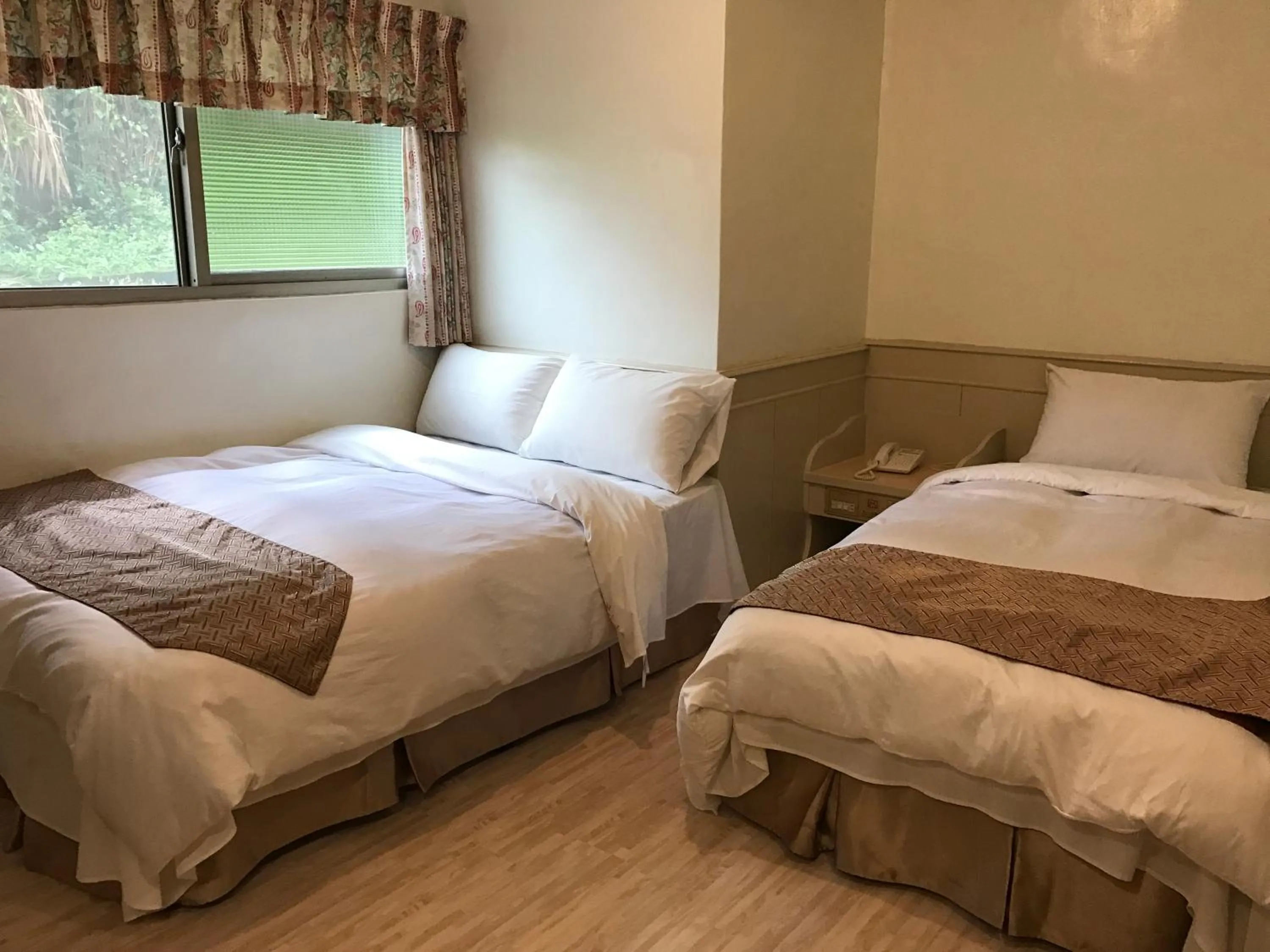 Photo of the whole room, Bed in Minren Hotel