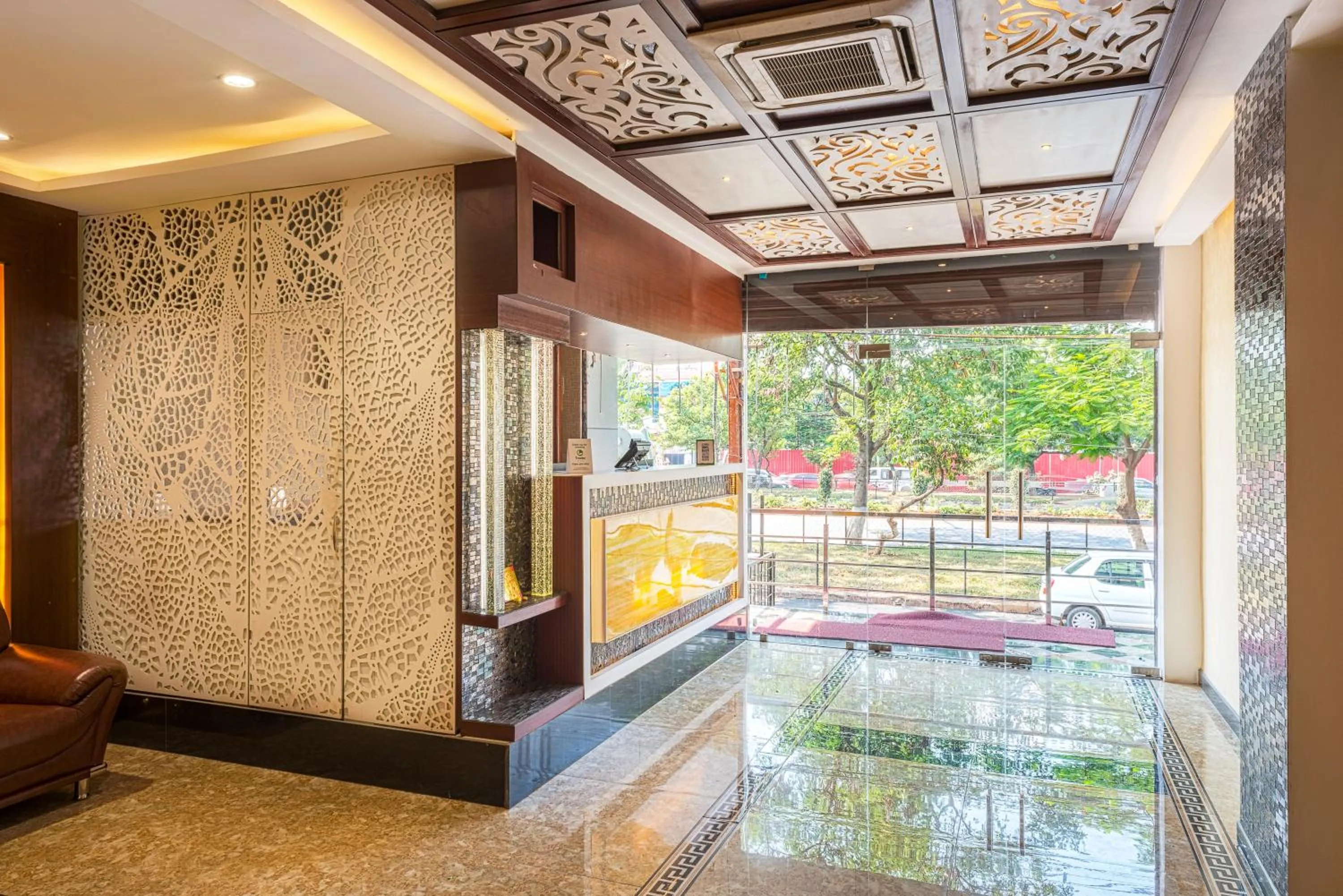 Facade/entrance in Treebo Empire