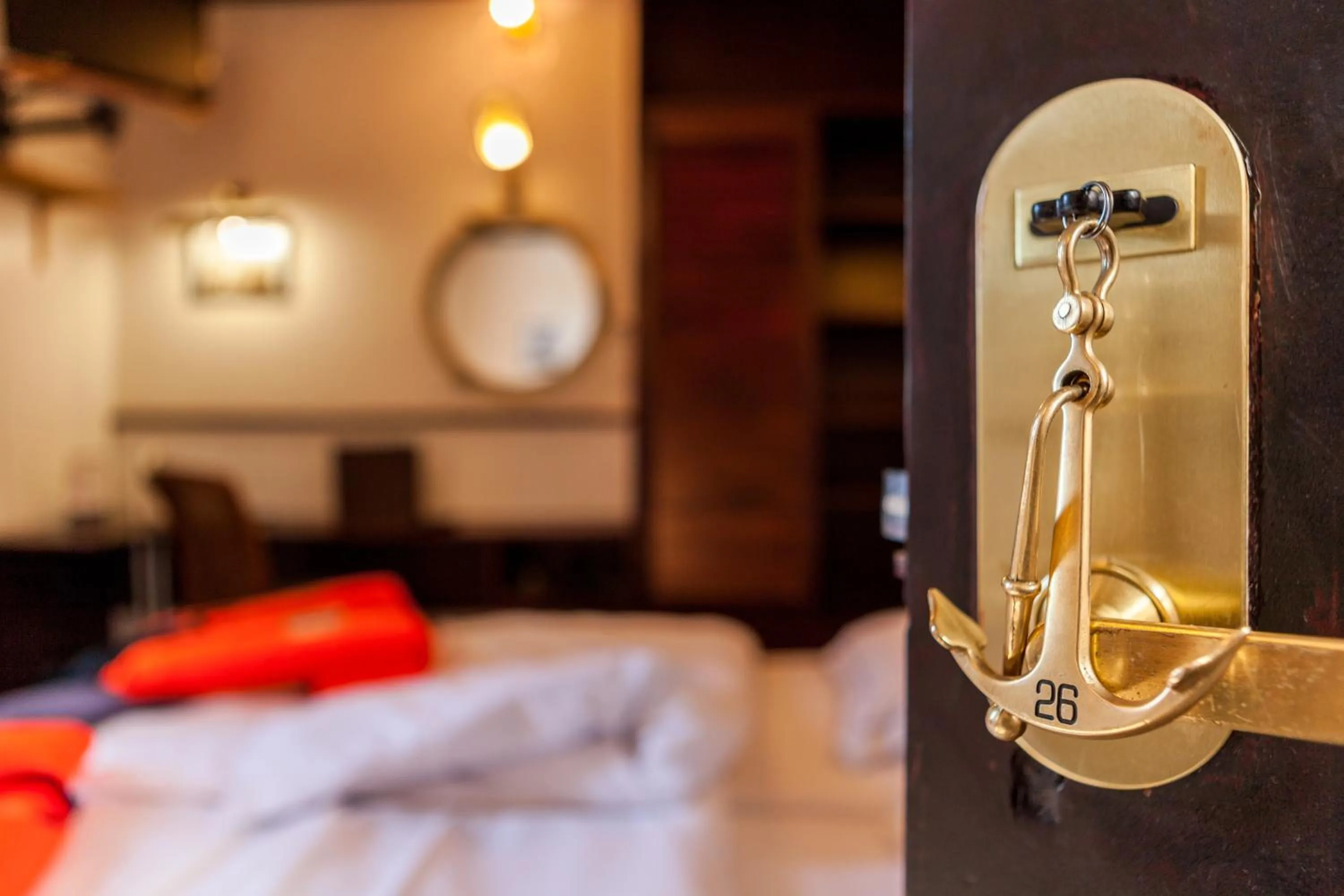 Decorative detail, Bed in Boat Hotel De Barge