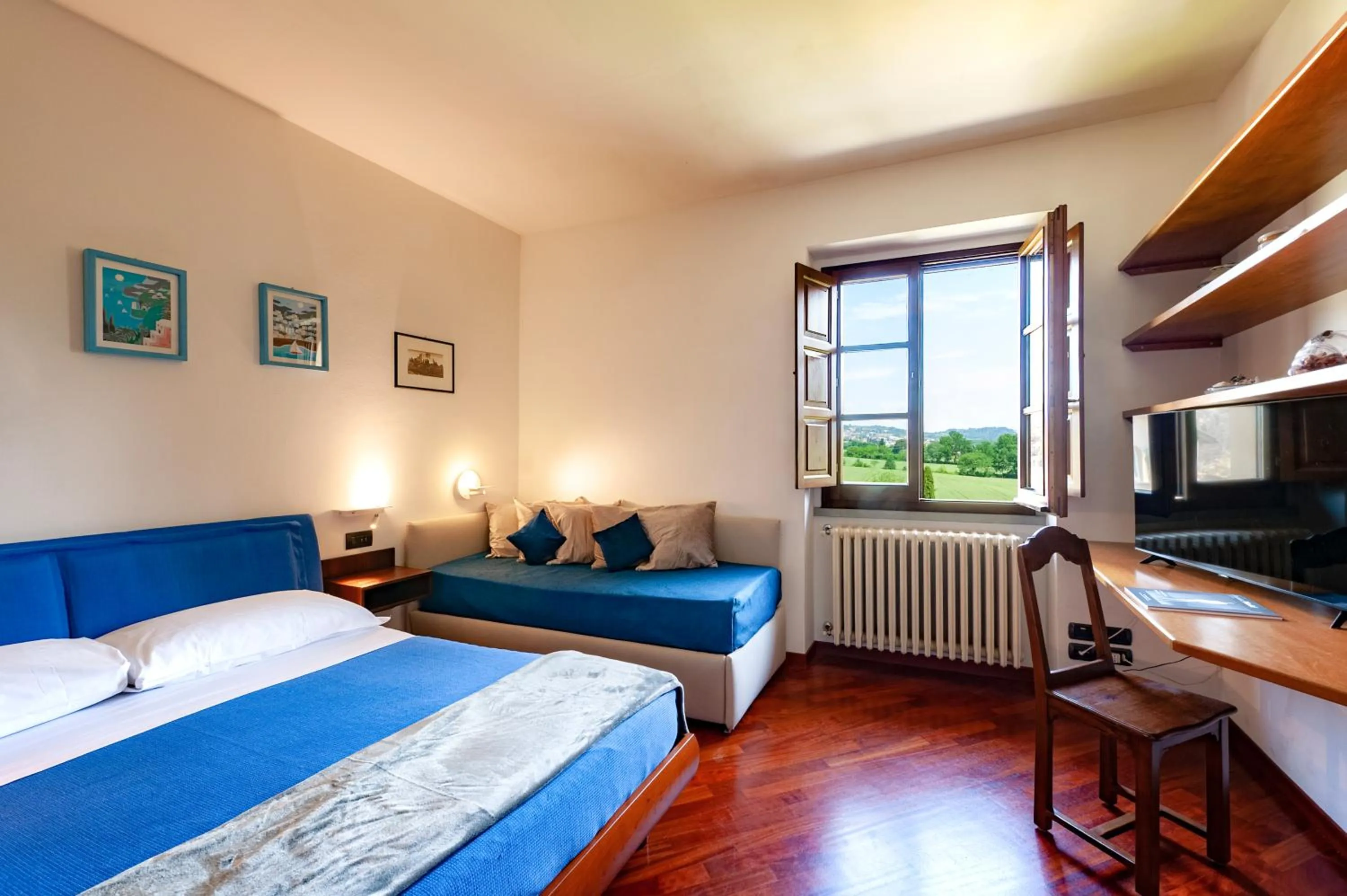 Bedroom, Bed in Torrebianca Tuscany