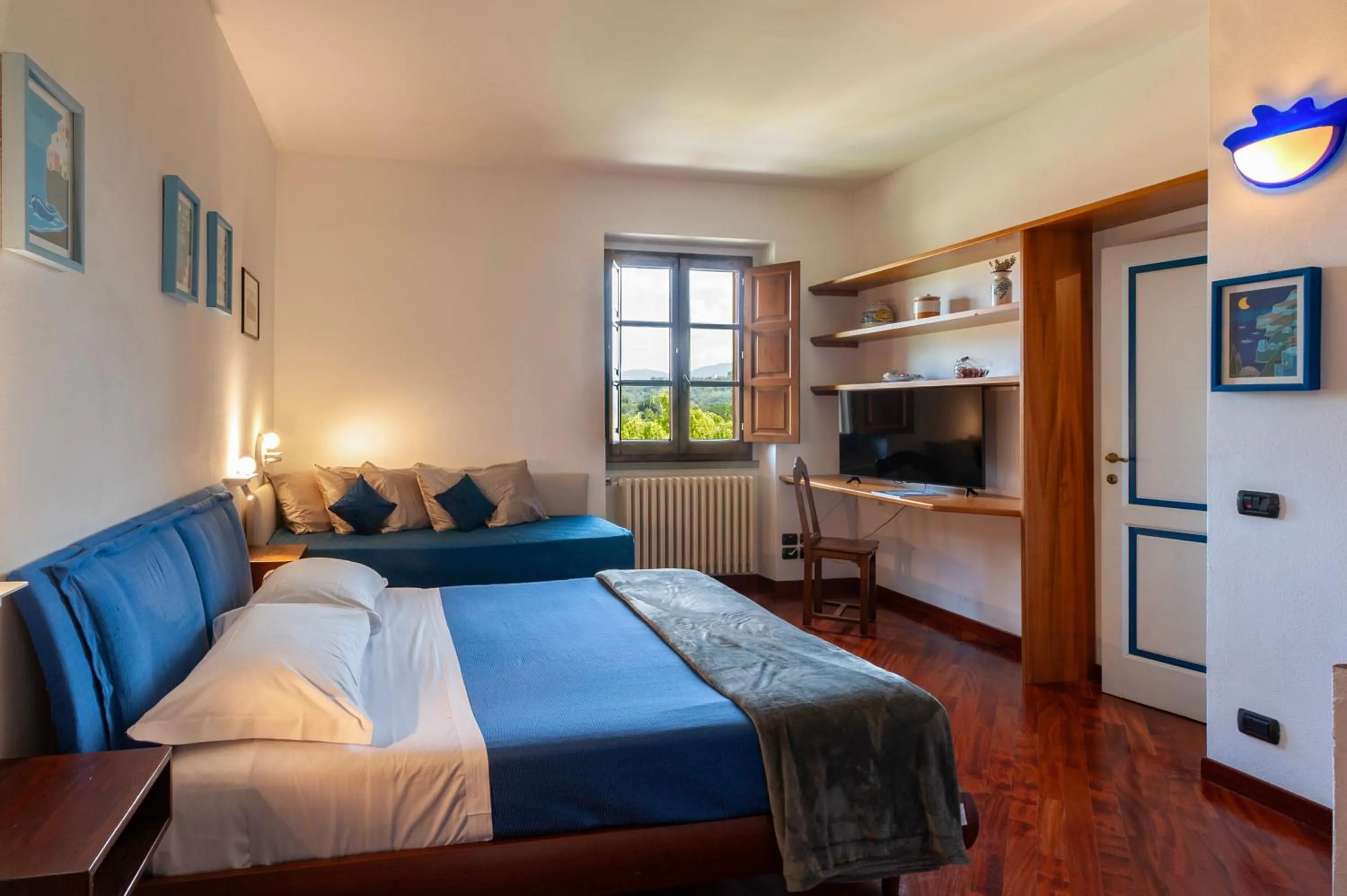 Bedroom, Bed in Torrebianca Tuscany