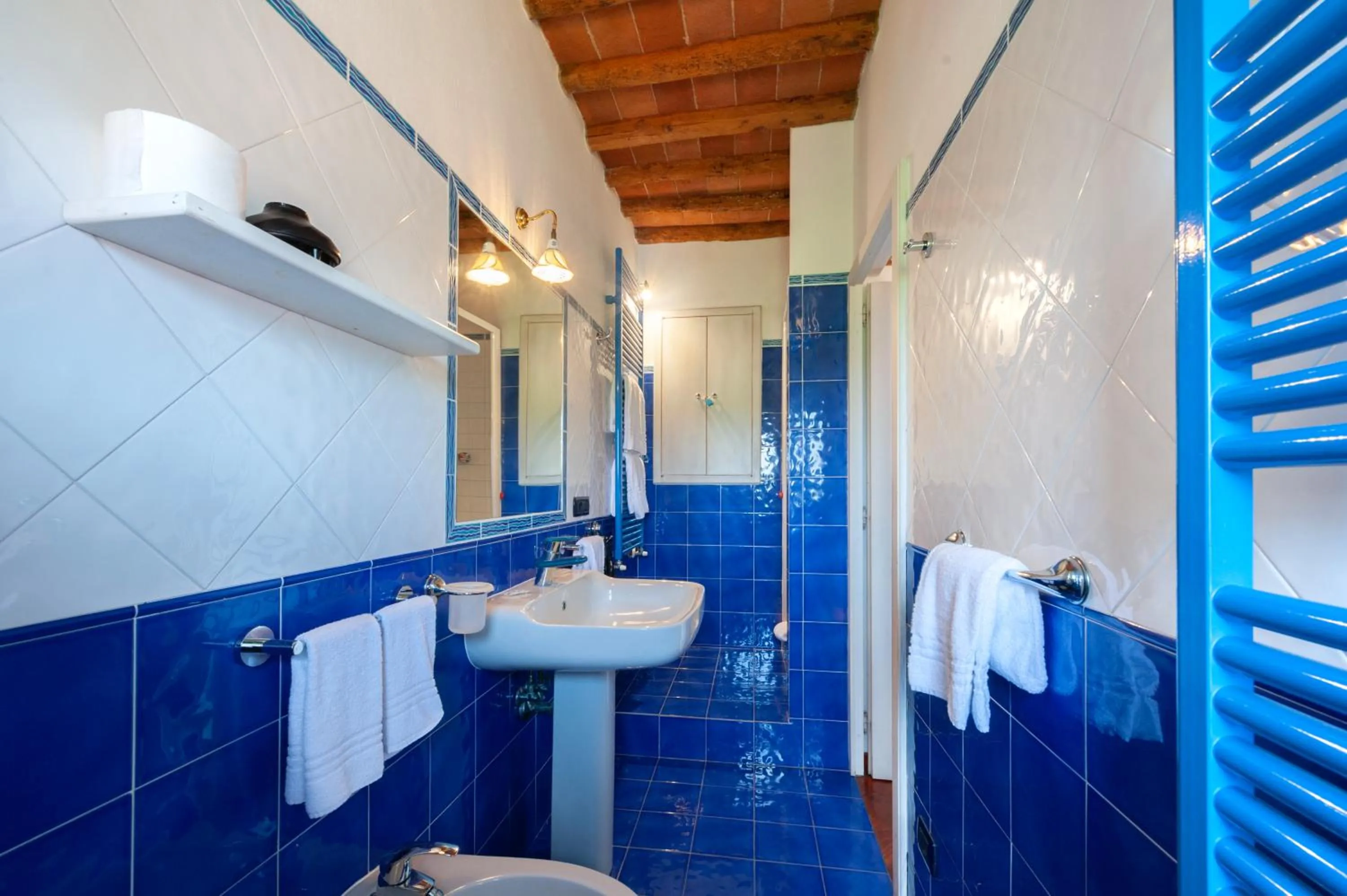 Bathroom in Torrebianca Tuscany