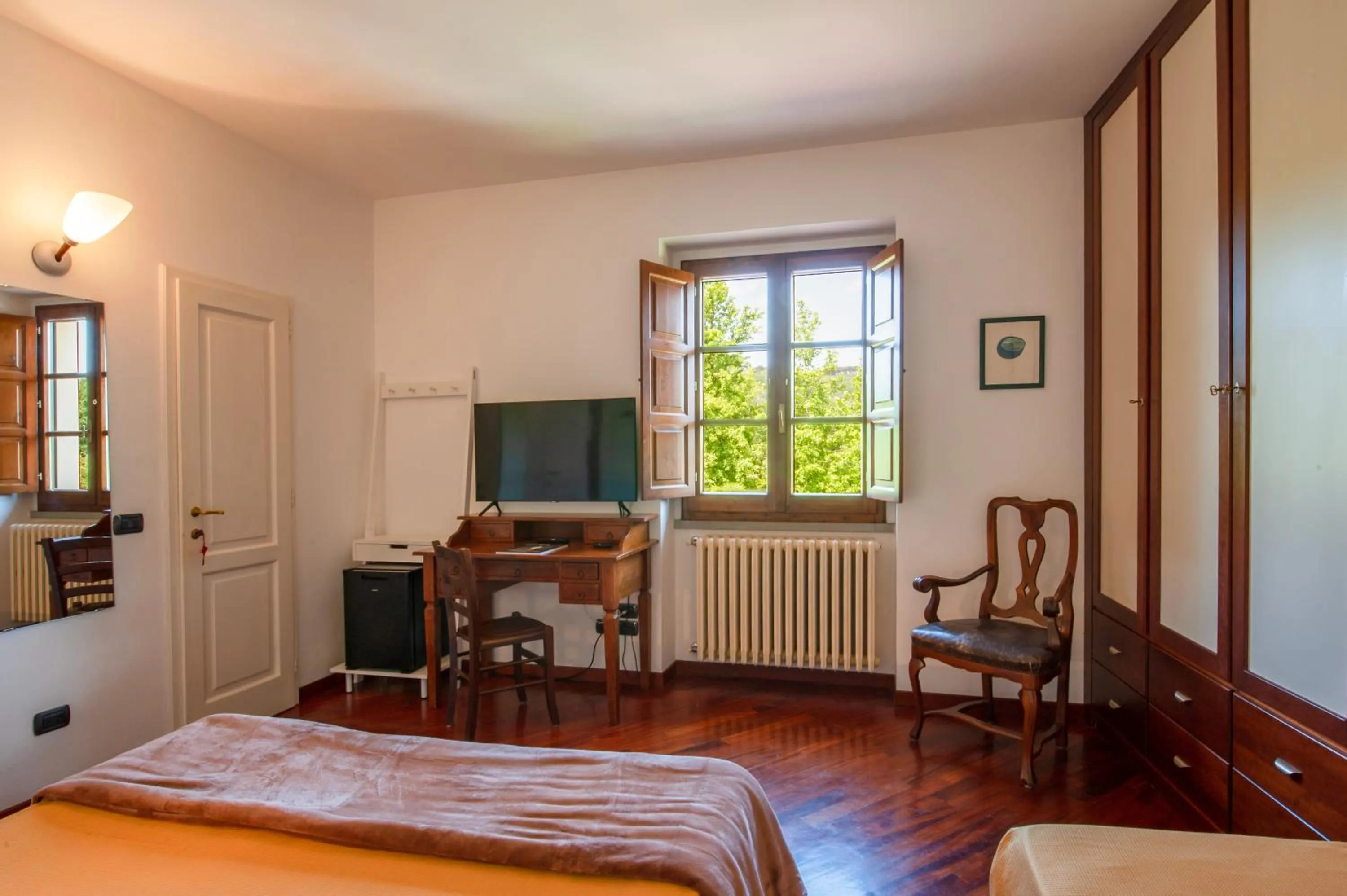 TV and multimedia, Bed in Torrebianca Tuscany