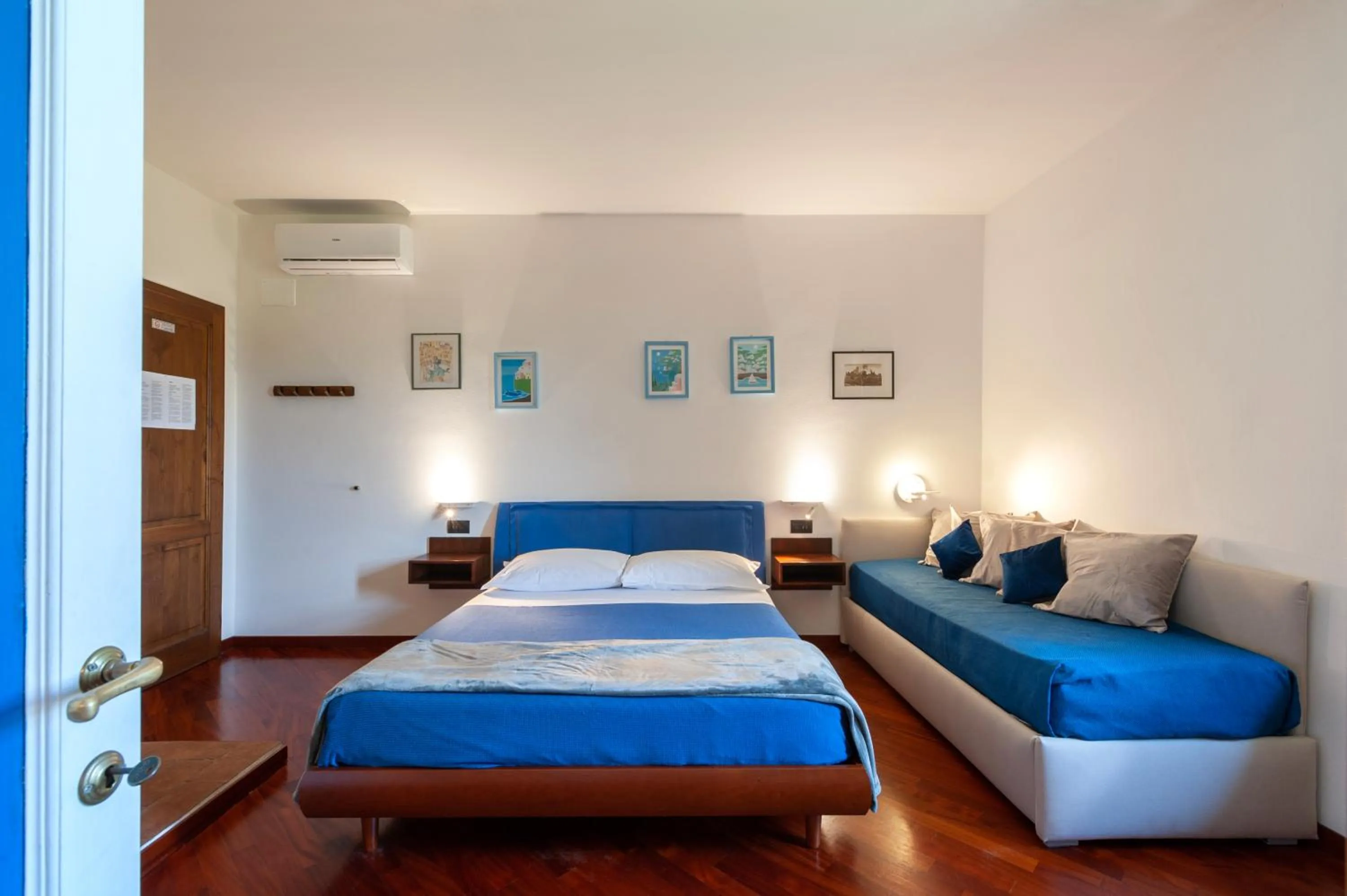 Bedroom, Bed in Torrebianca Tuscany