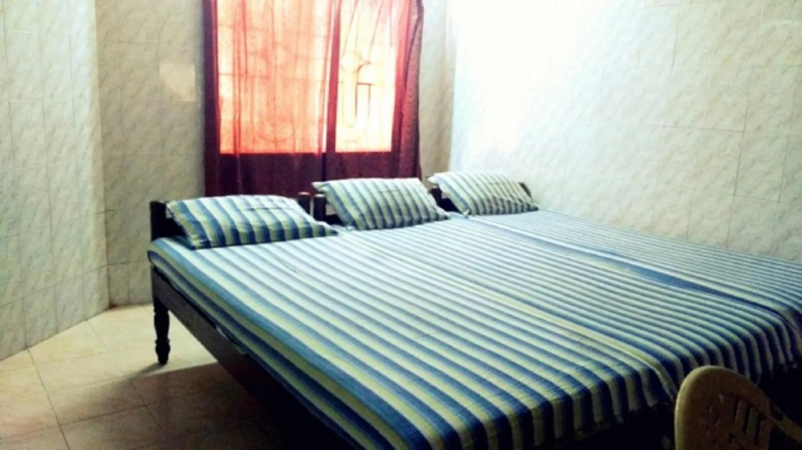Bedroom, Bed in New Regency