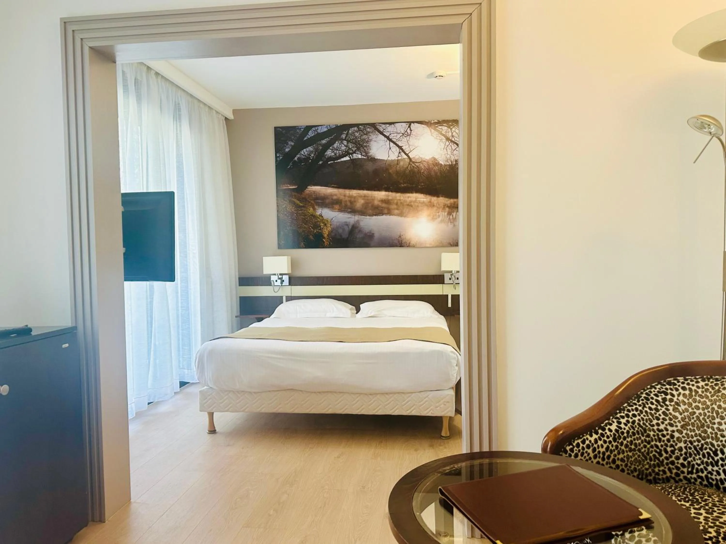 Bedroom, Bed in Villa Borghese, The Originals Relais