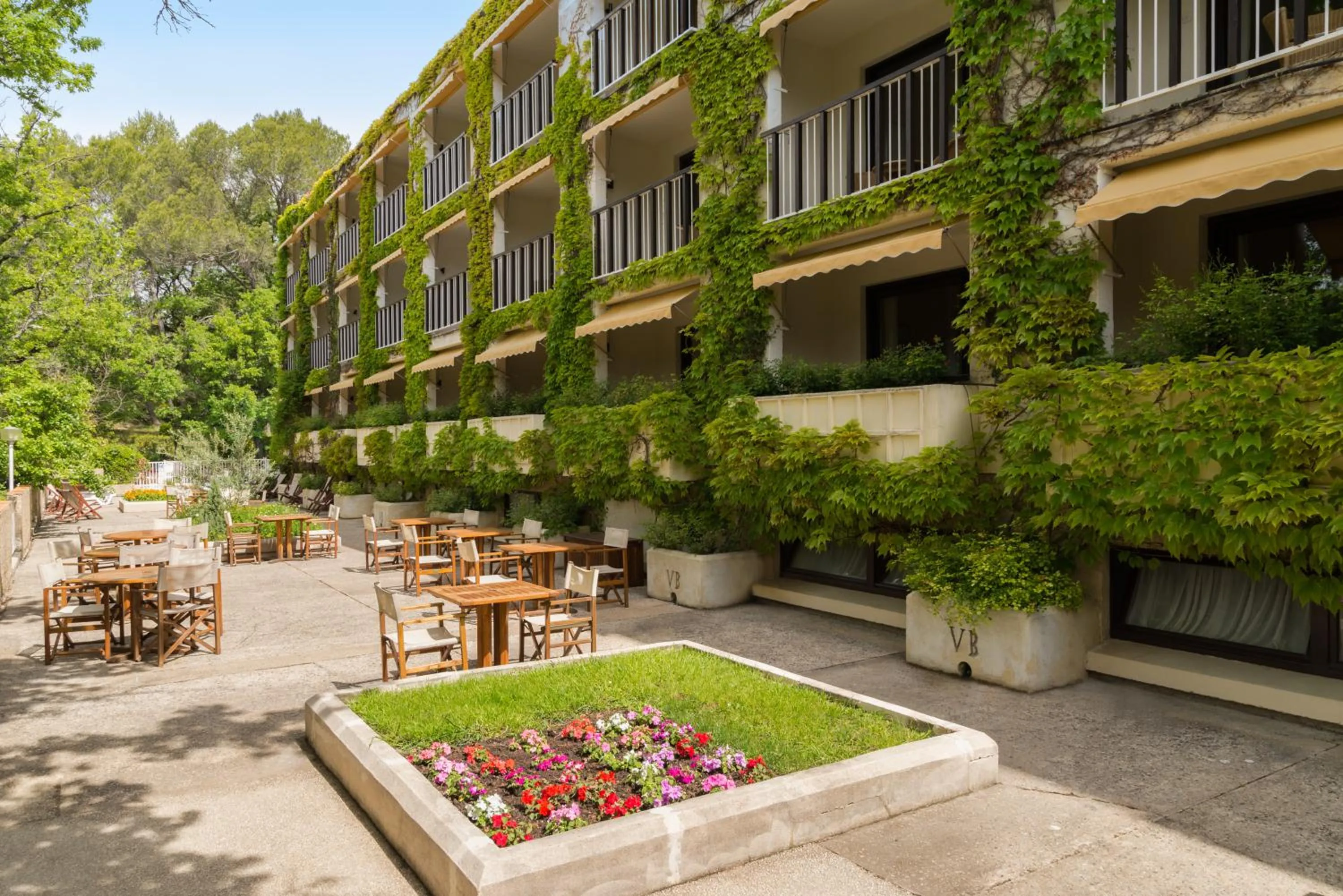 Patio in Villa Borghese, The Originals Relais