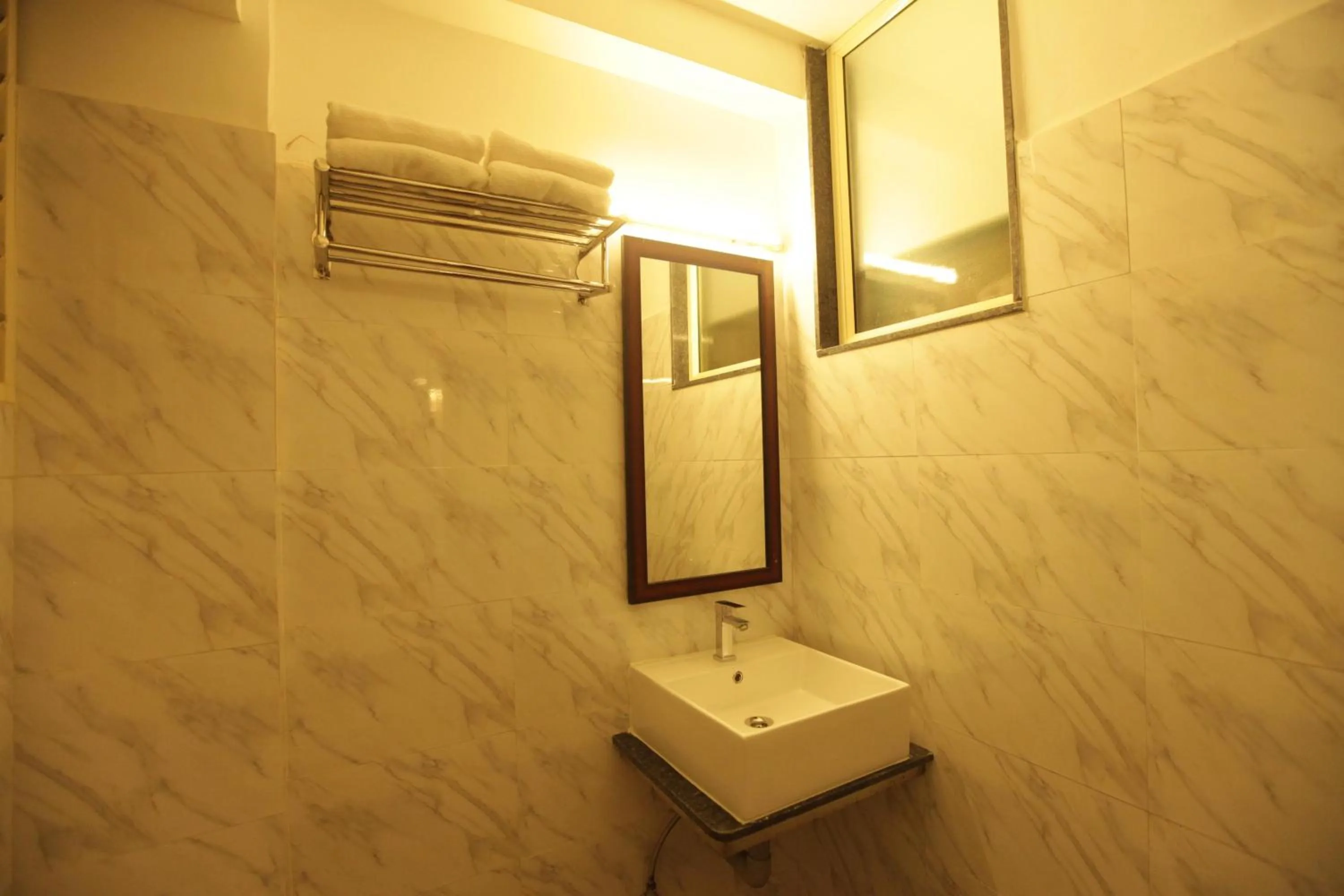 Bathroom in Grand Cascade Chennai