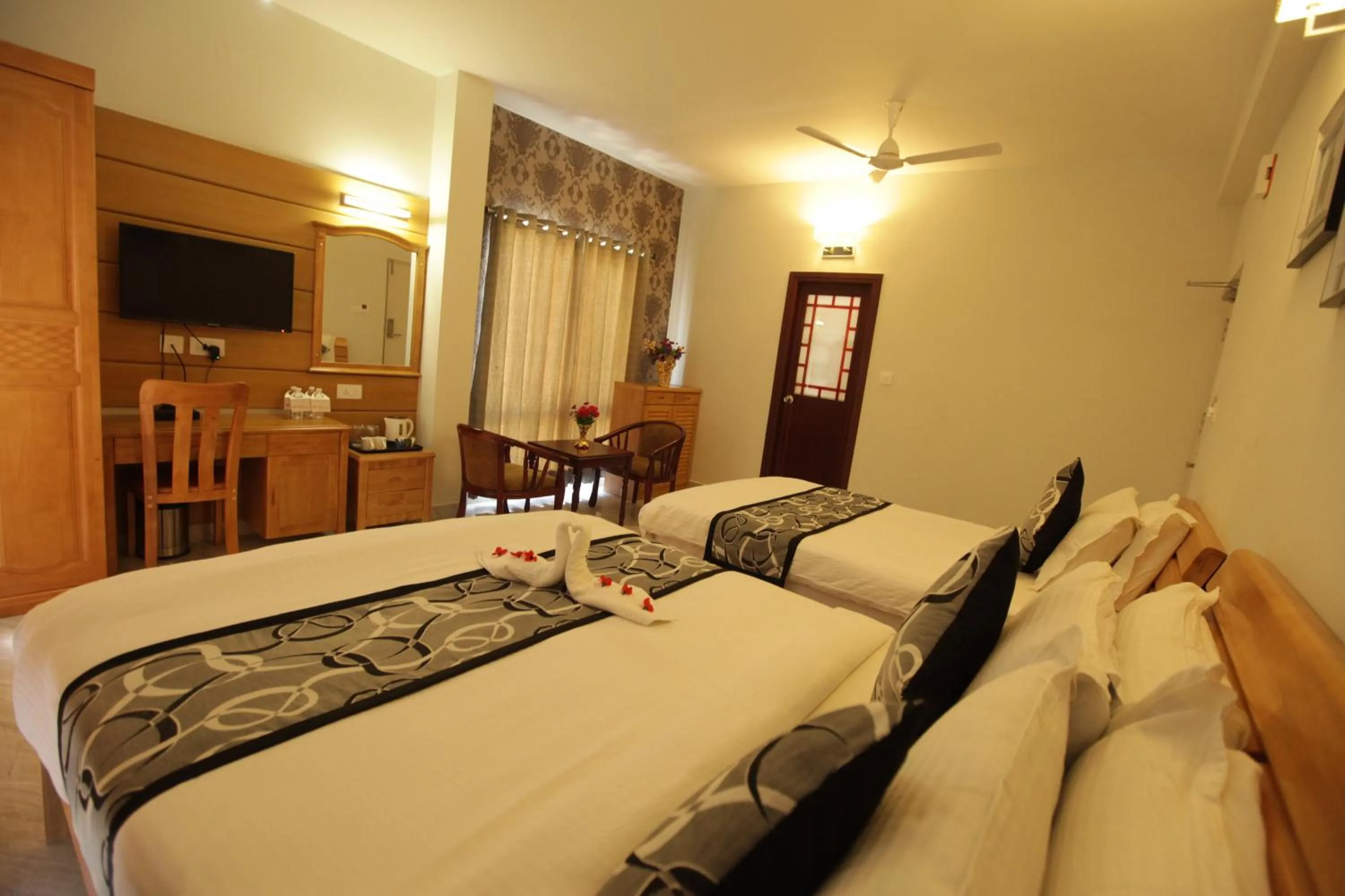 Bedroom, Bed in Grand Cascade Chennai