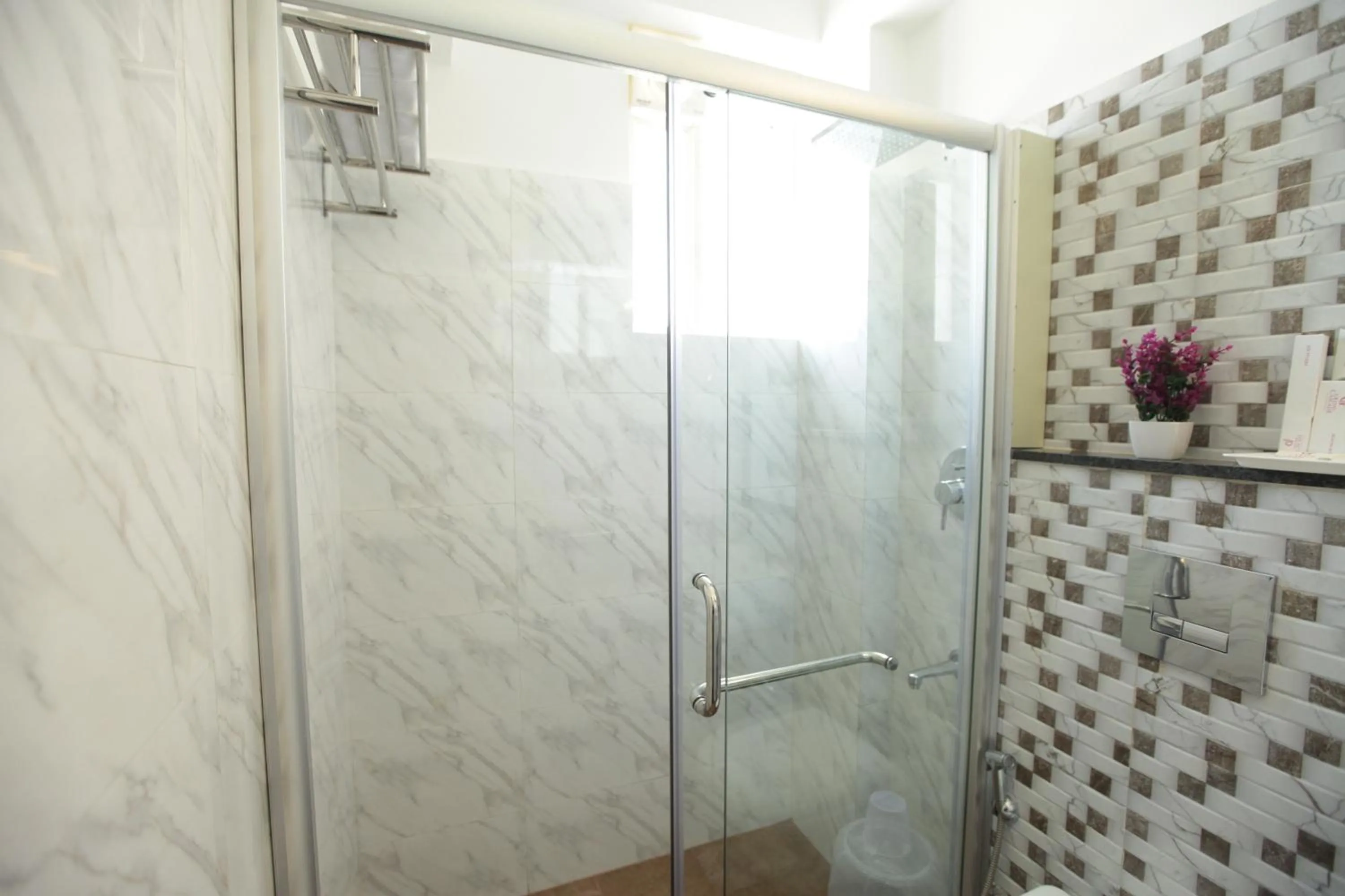 Toilet in Grand Cascade Chennai