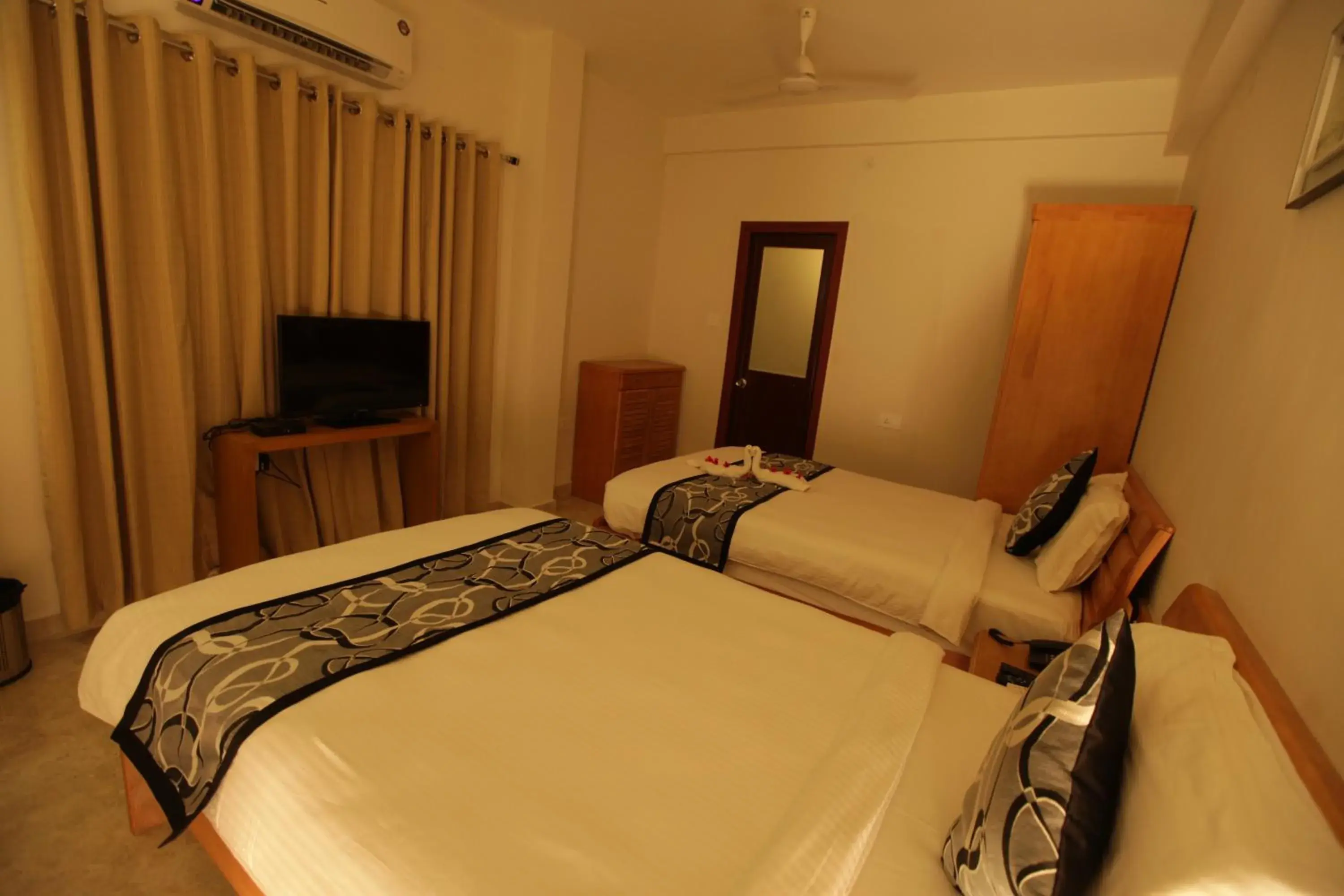 Superior Double Room - single occupancy in Grand Cascade Chennai Superior Double Room - single occupancy in Grand Cascade Chennai