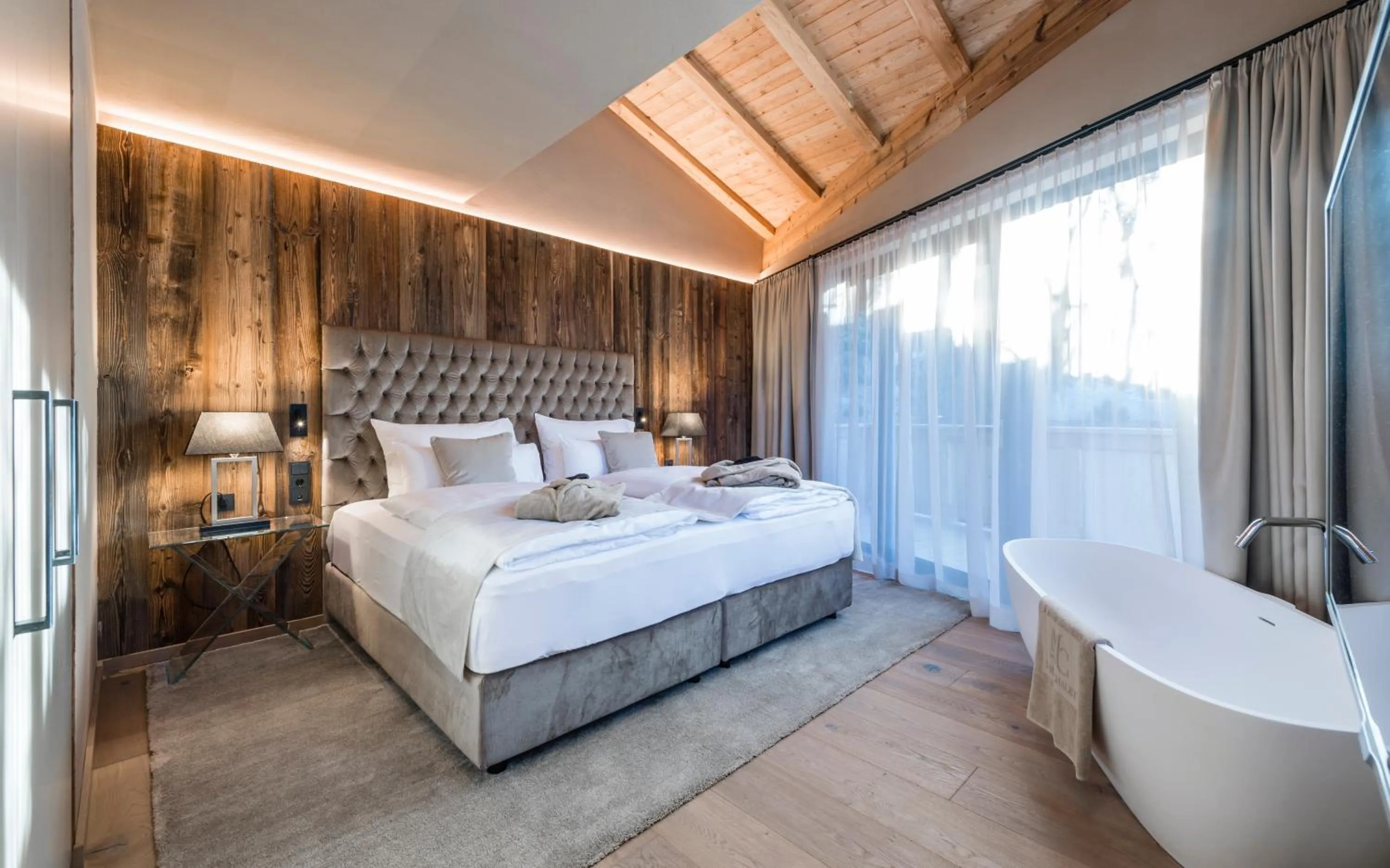 Bed in Hotel Montchalet