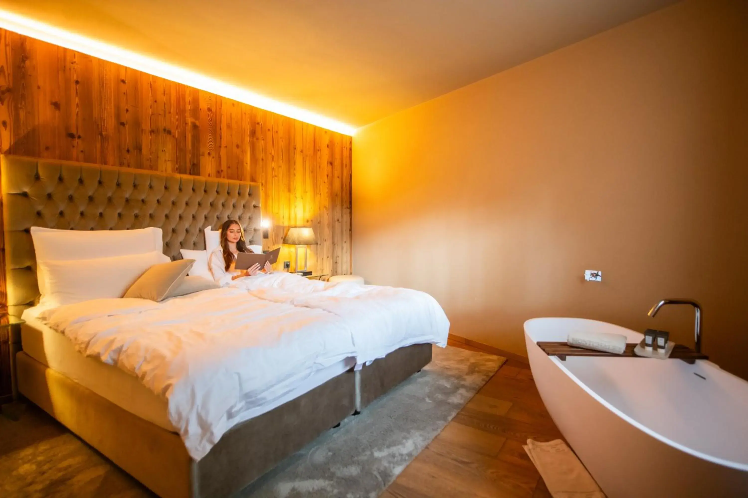 Comfort Suite with Spa Bath and Garden in Hotel Montchalet Comfort Suite with Spa Bath and Garden in Hotel Montchalet