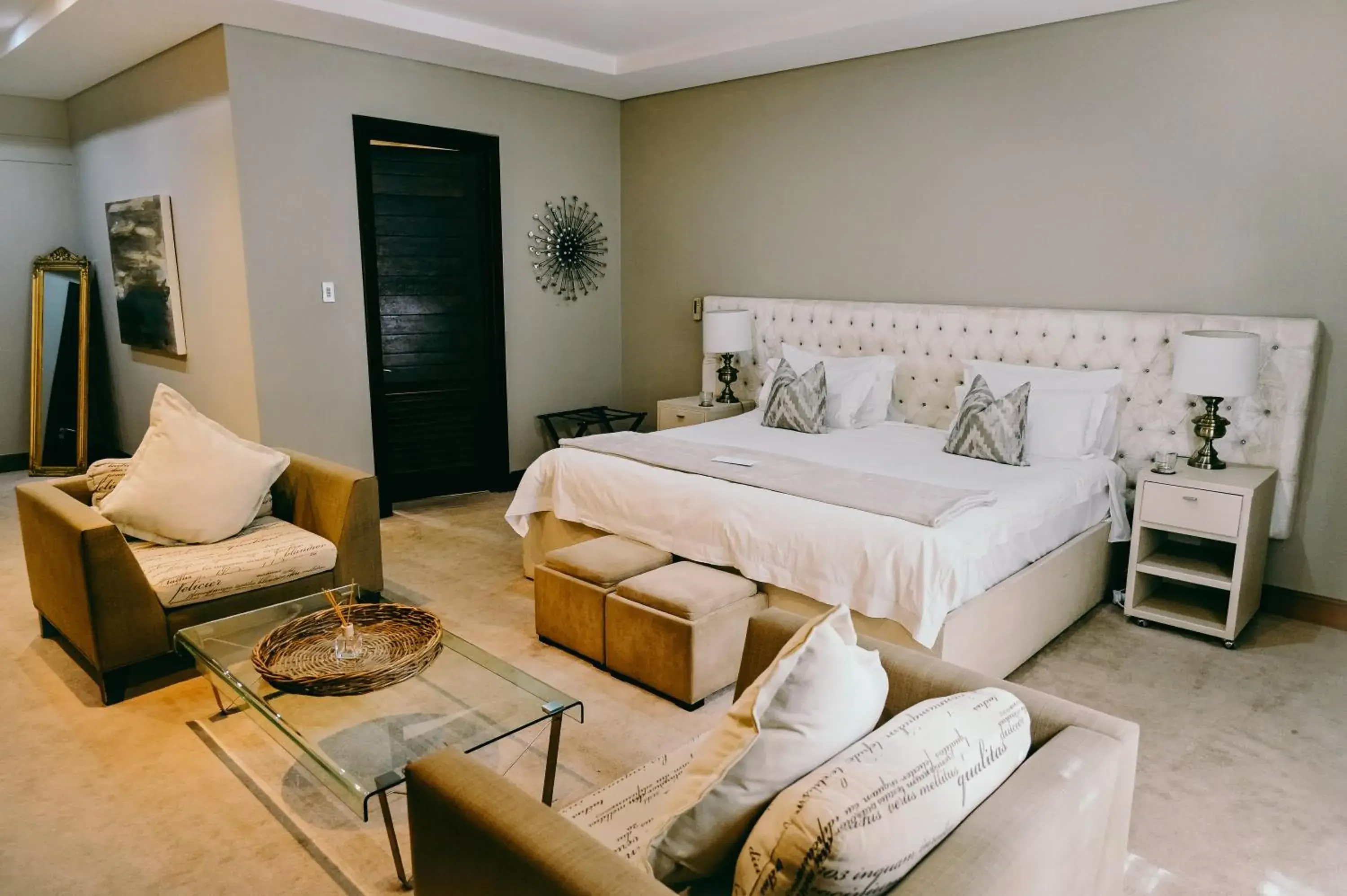 King Suite with Balcony in Tredenham Boutique Hotel King Suite with Balcony in Tredenham Boutique Hotel