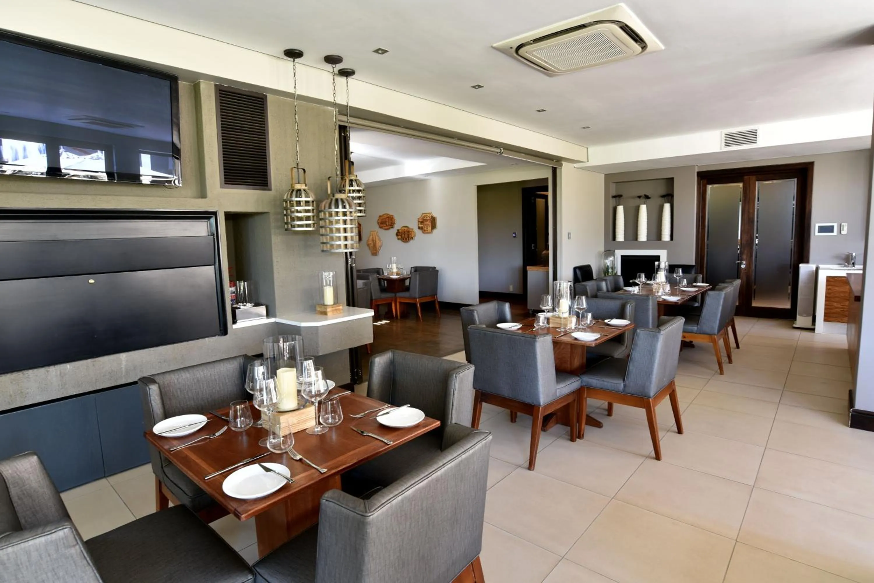 Restaurant/places to eat in Tredenham Boutique Hotel