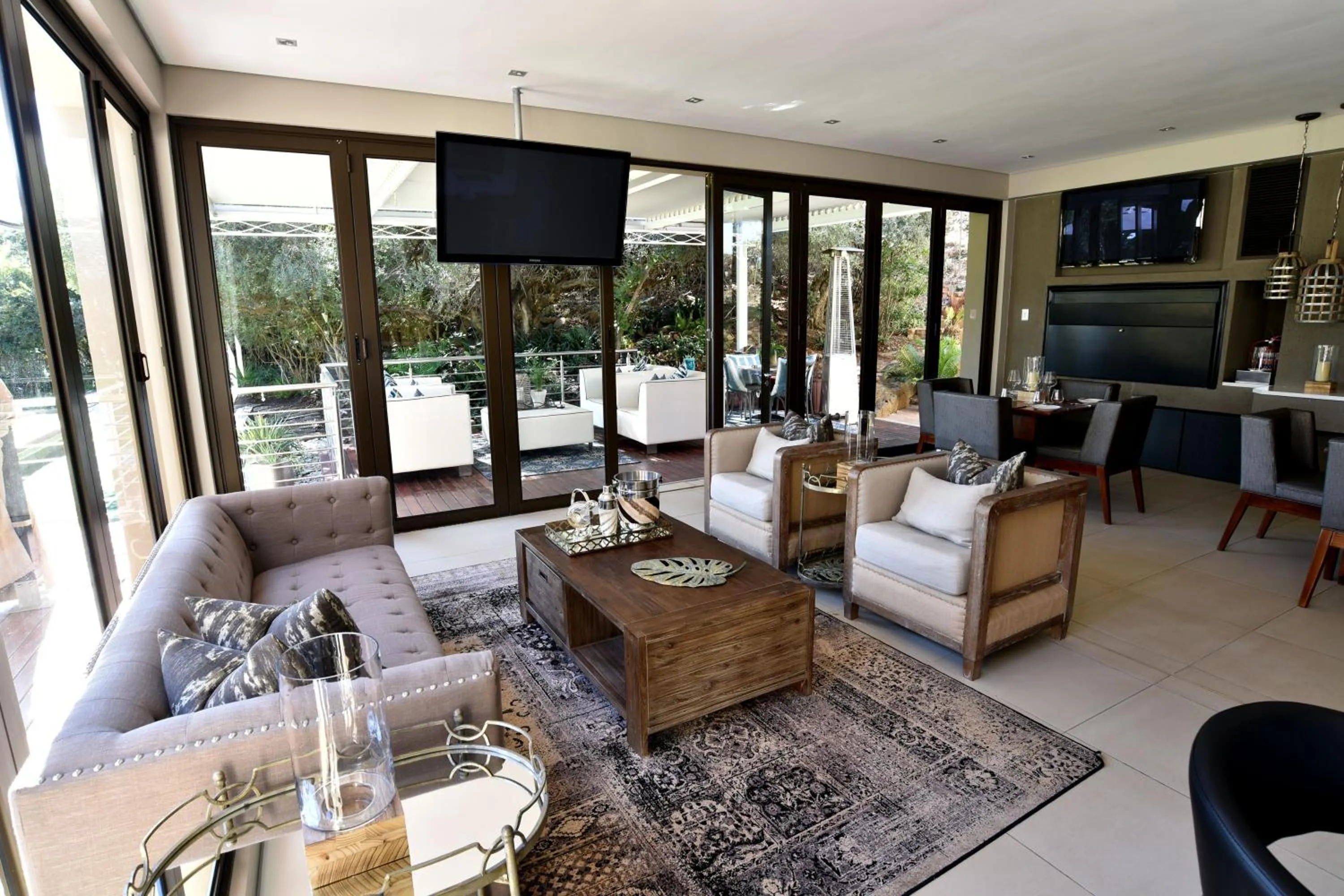 BBQ facilities in Tredenham Boutique Hotel