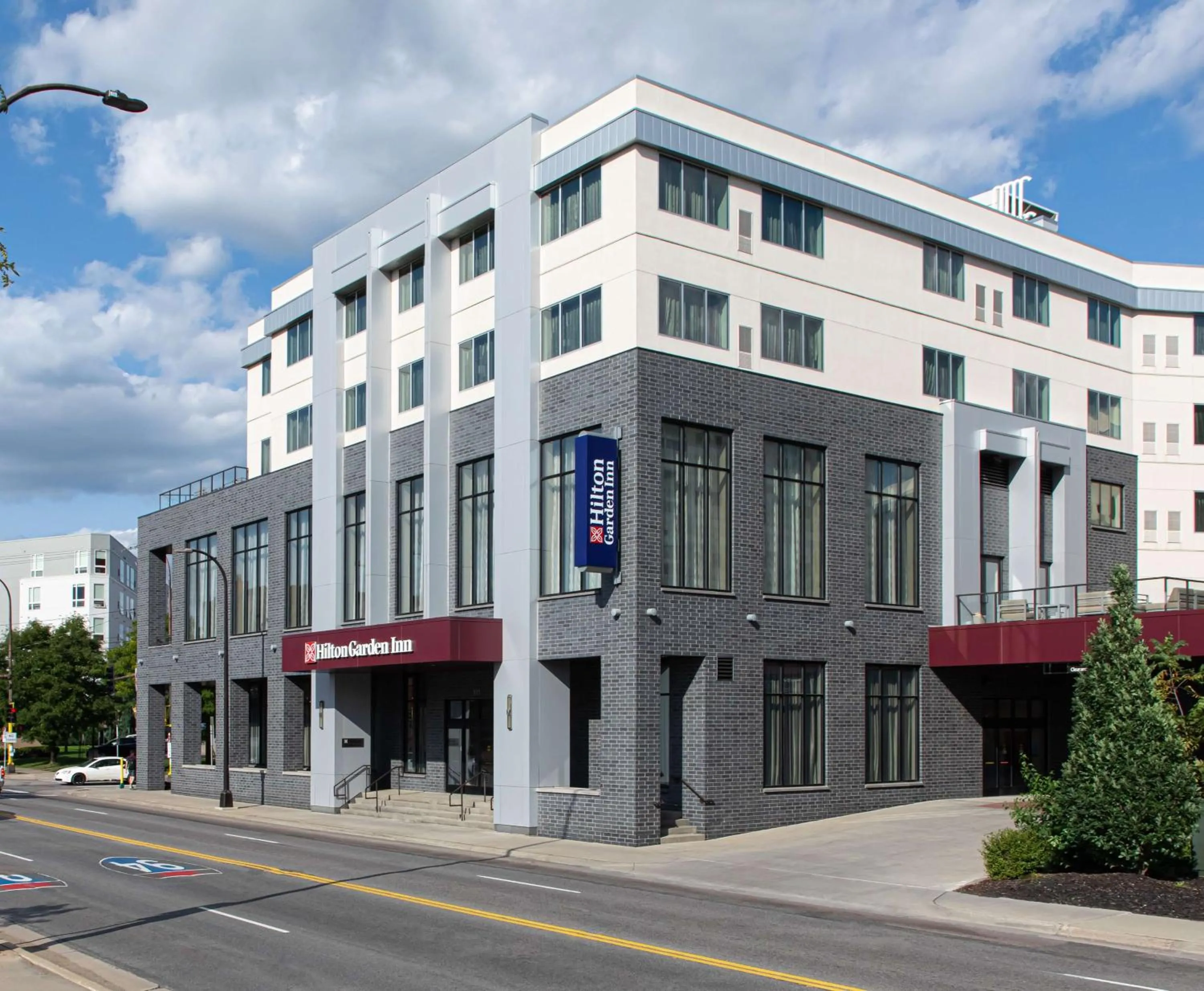 Property building in Hilton Garden Inn Minneapolis - University Area
