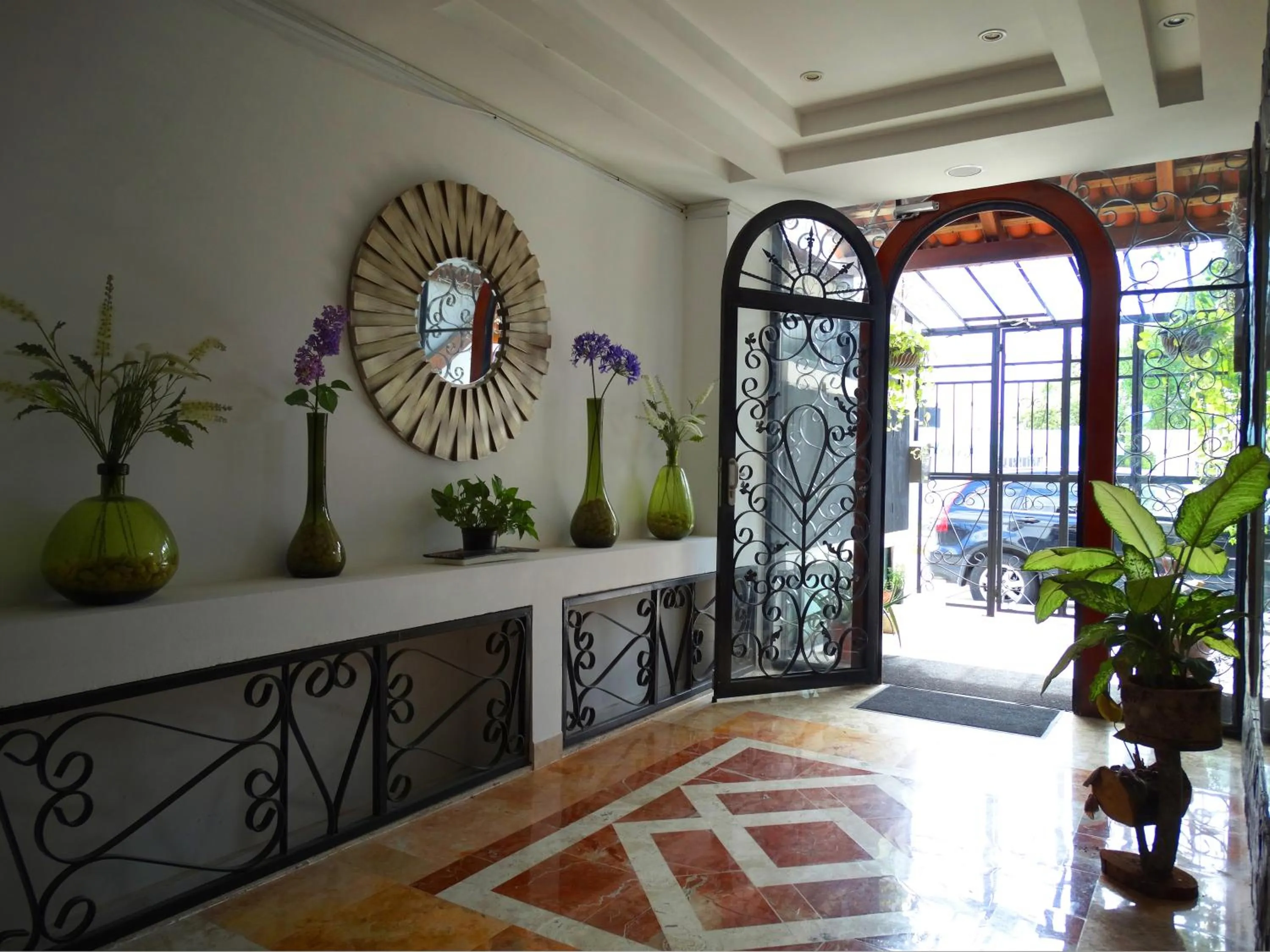 Facade/entrance in Lilas del Mar Apartments
