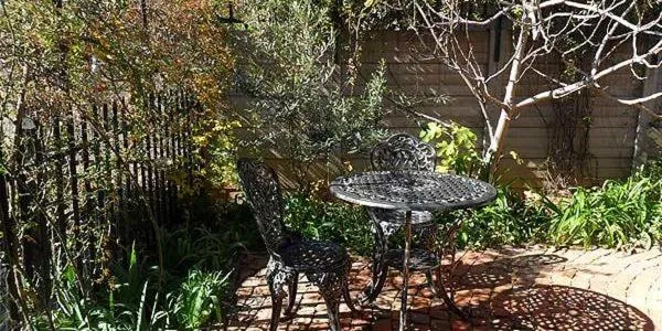 Patio in Greenleaf Guest Lodge