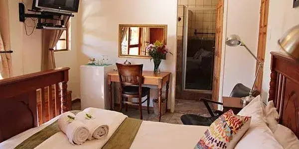 Basic King Room in Greenleaf Guest Lodge Basic King Room in Greenleaf Guest Lodge