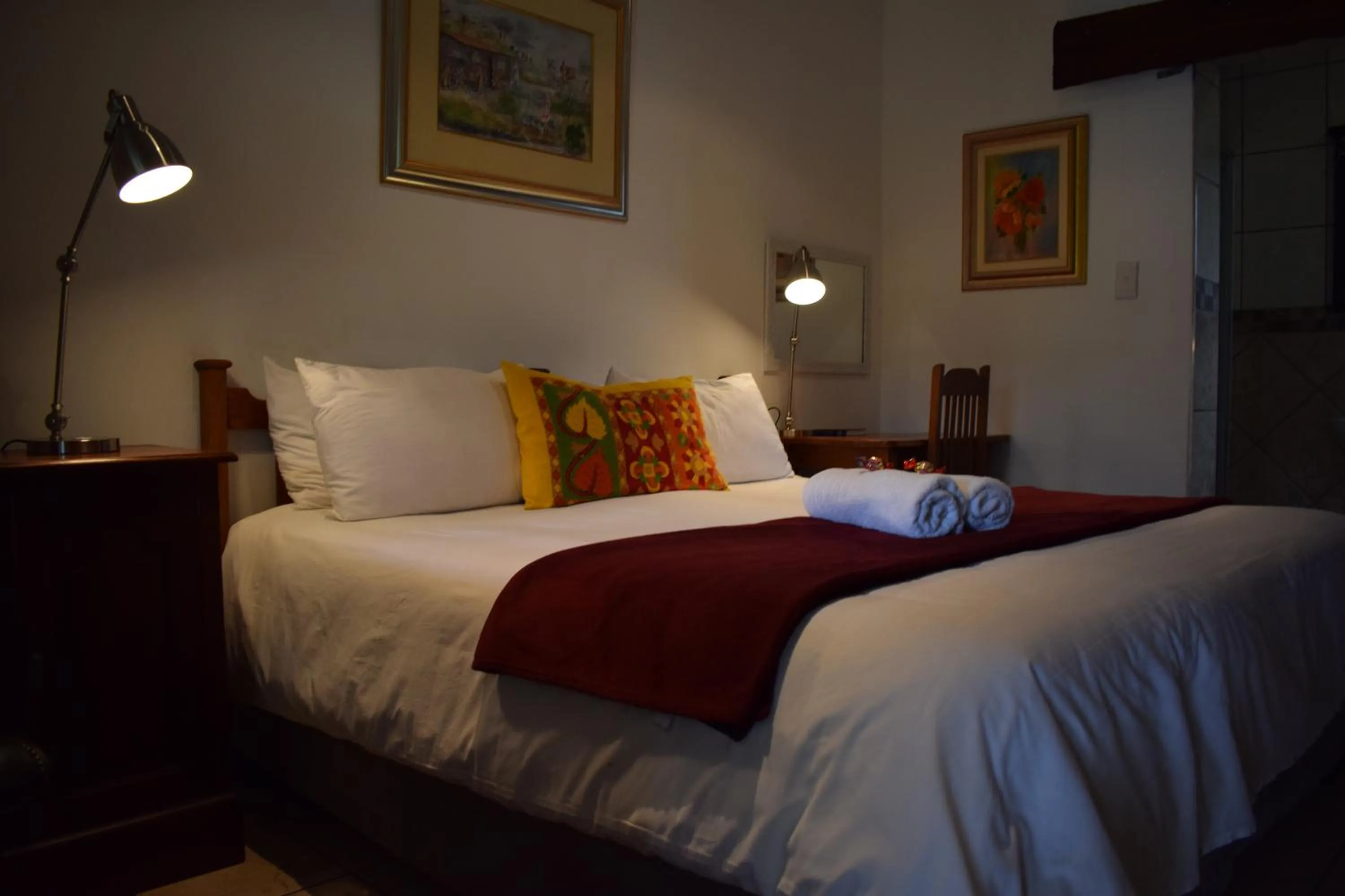 Bed in Greenleaf Guest Lodge