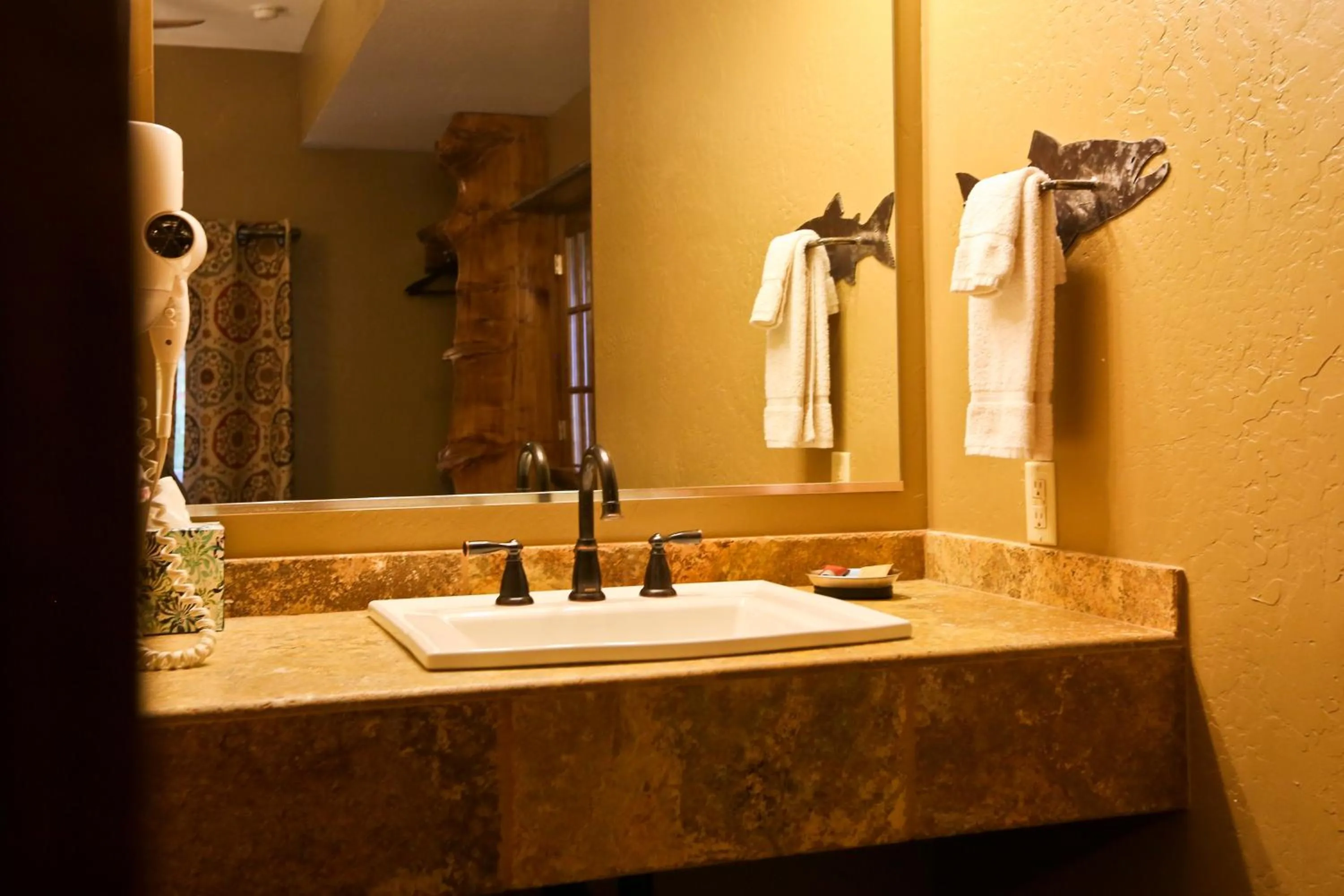 Bathroom in Baycrest Lodge