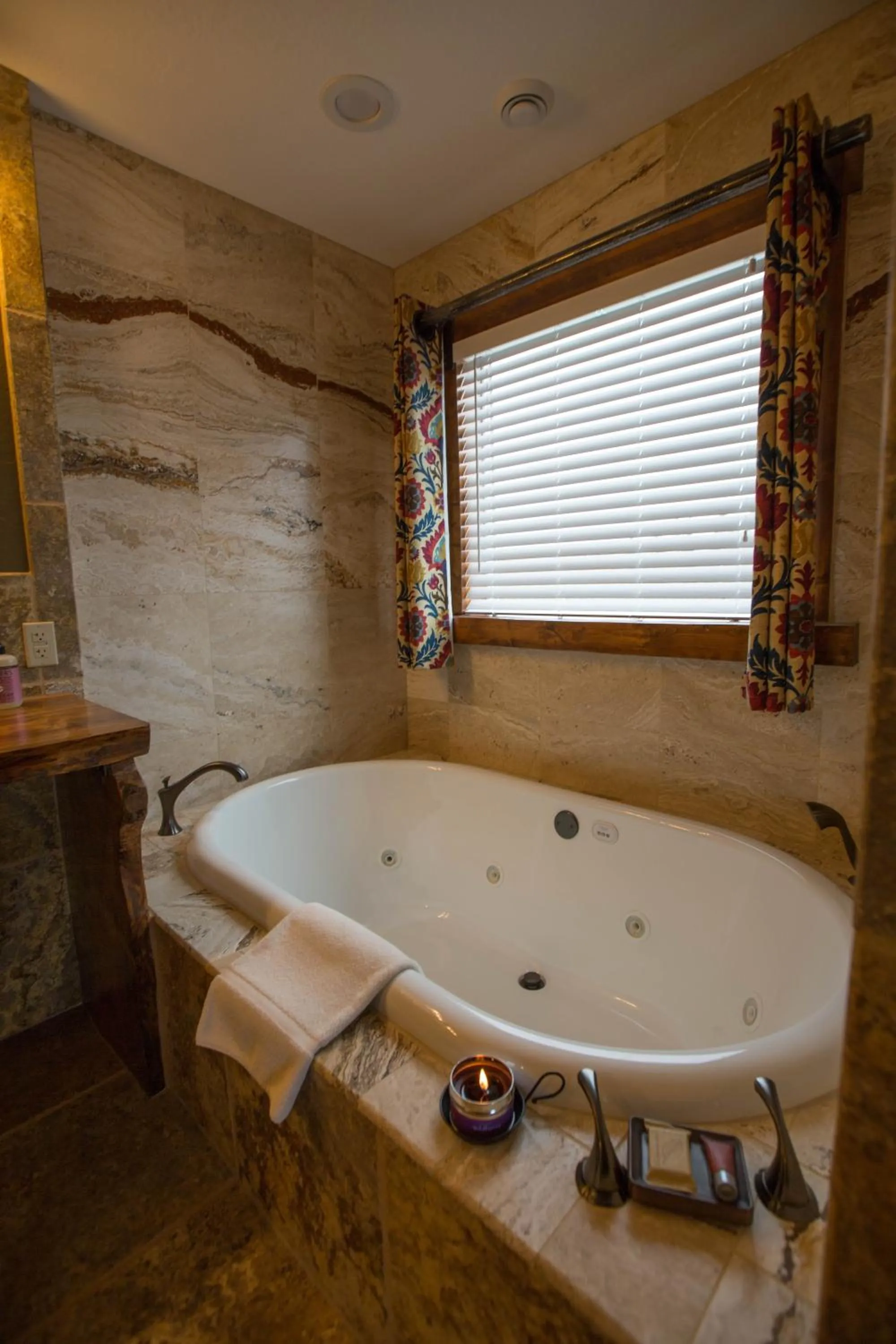 Bathroom in Baycrest Lodge