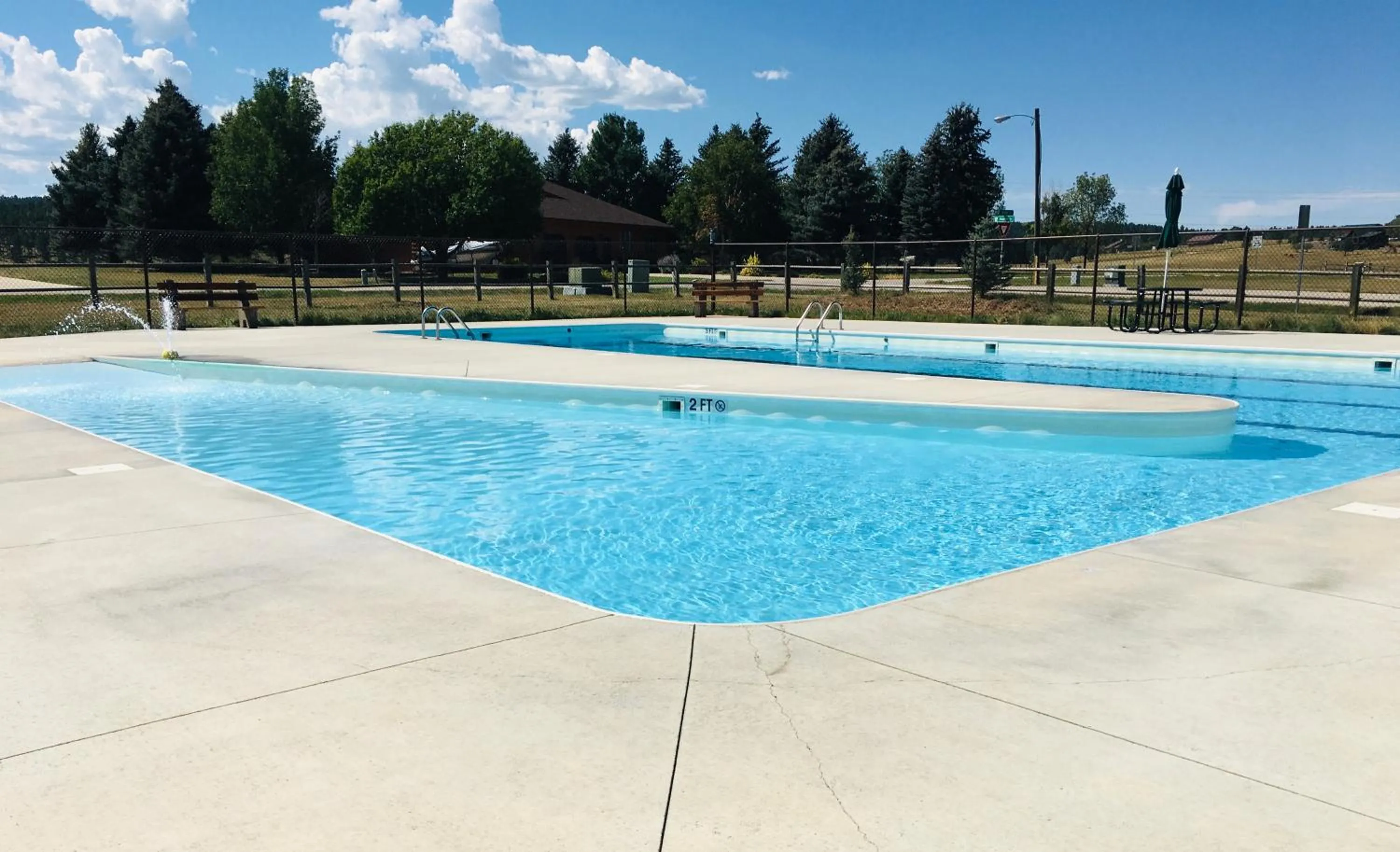 Swimming pool in Priceless Black Hills View