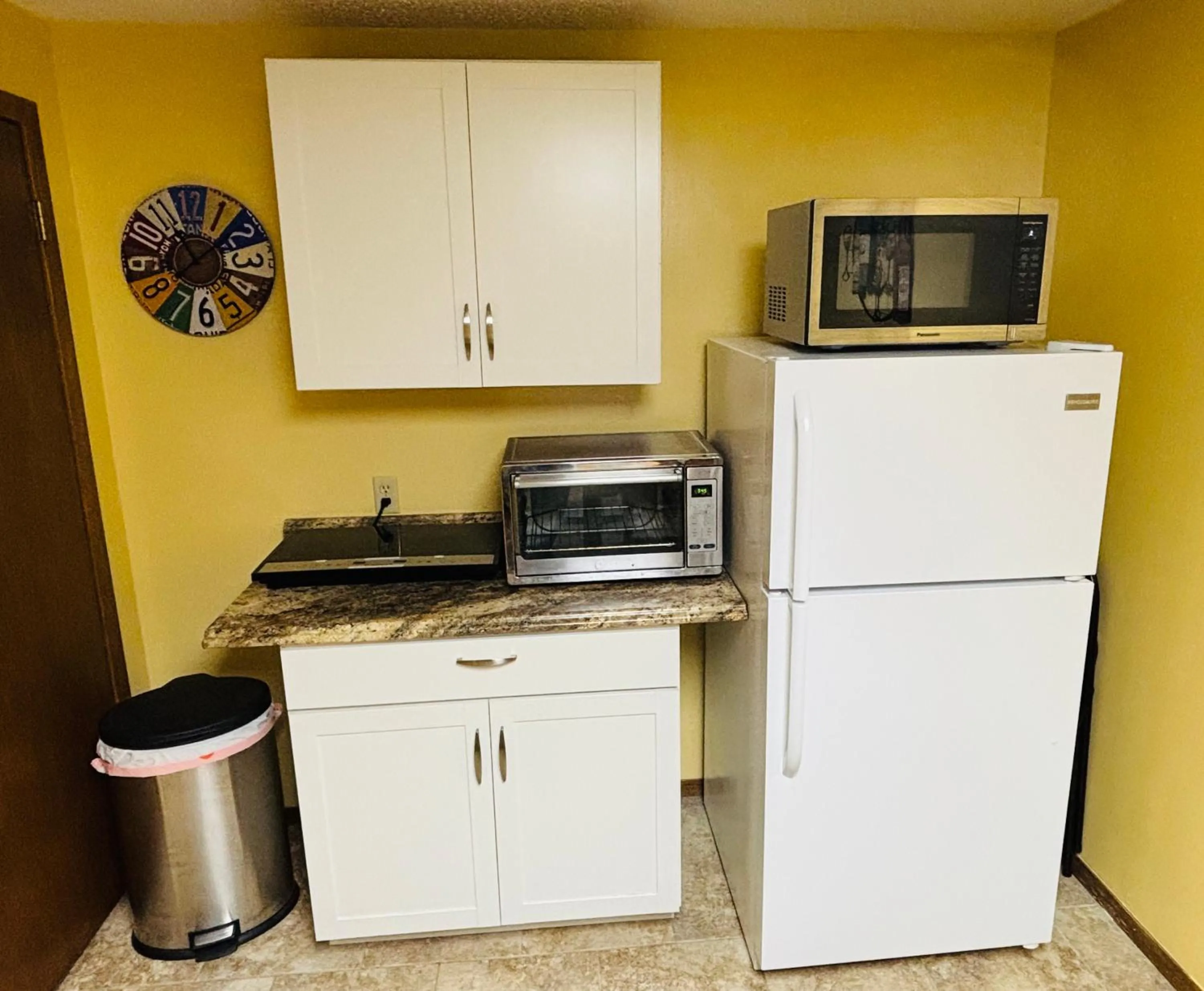 Kitchen or kitchenette in Priceless Black Hills View