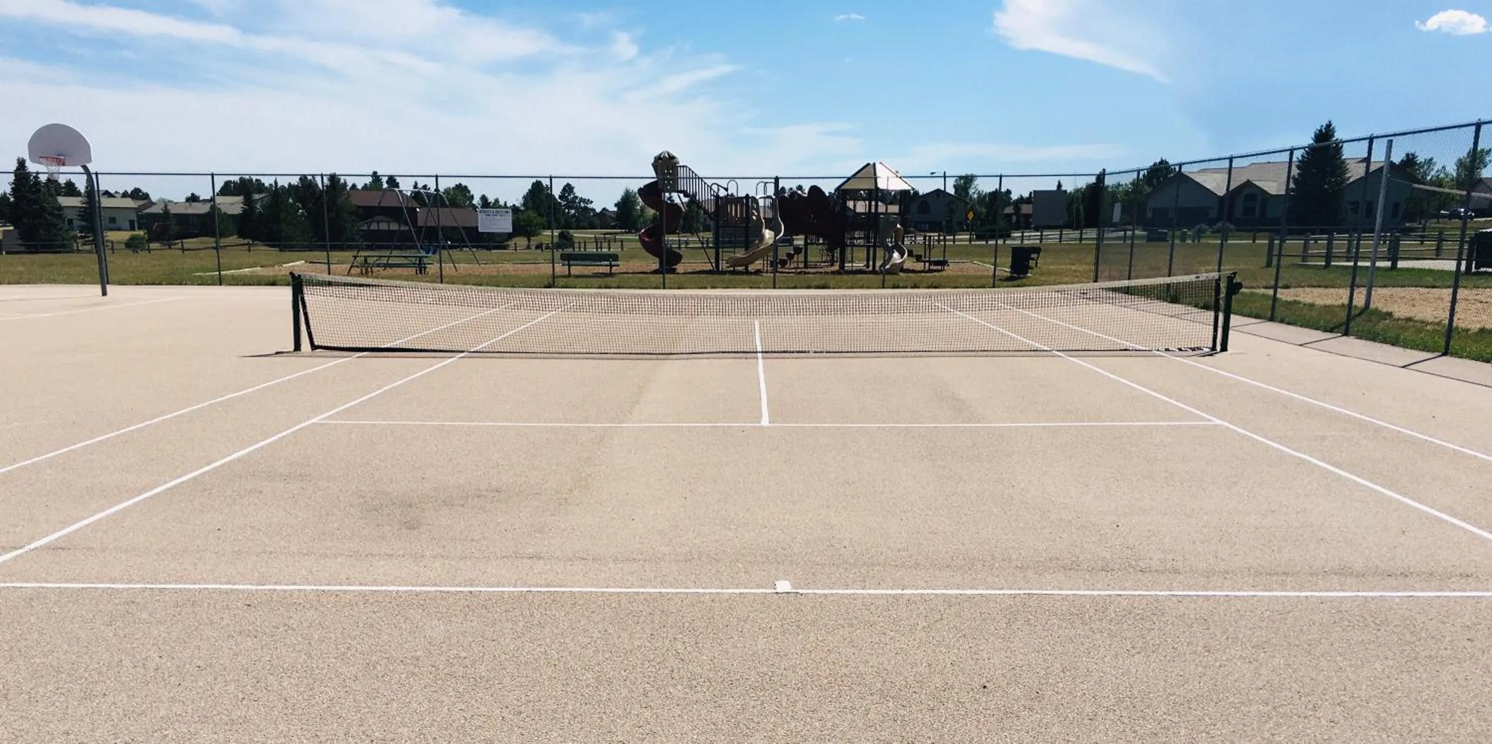 Tennis court in Priceless Black Hills View