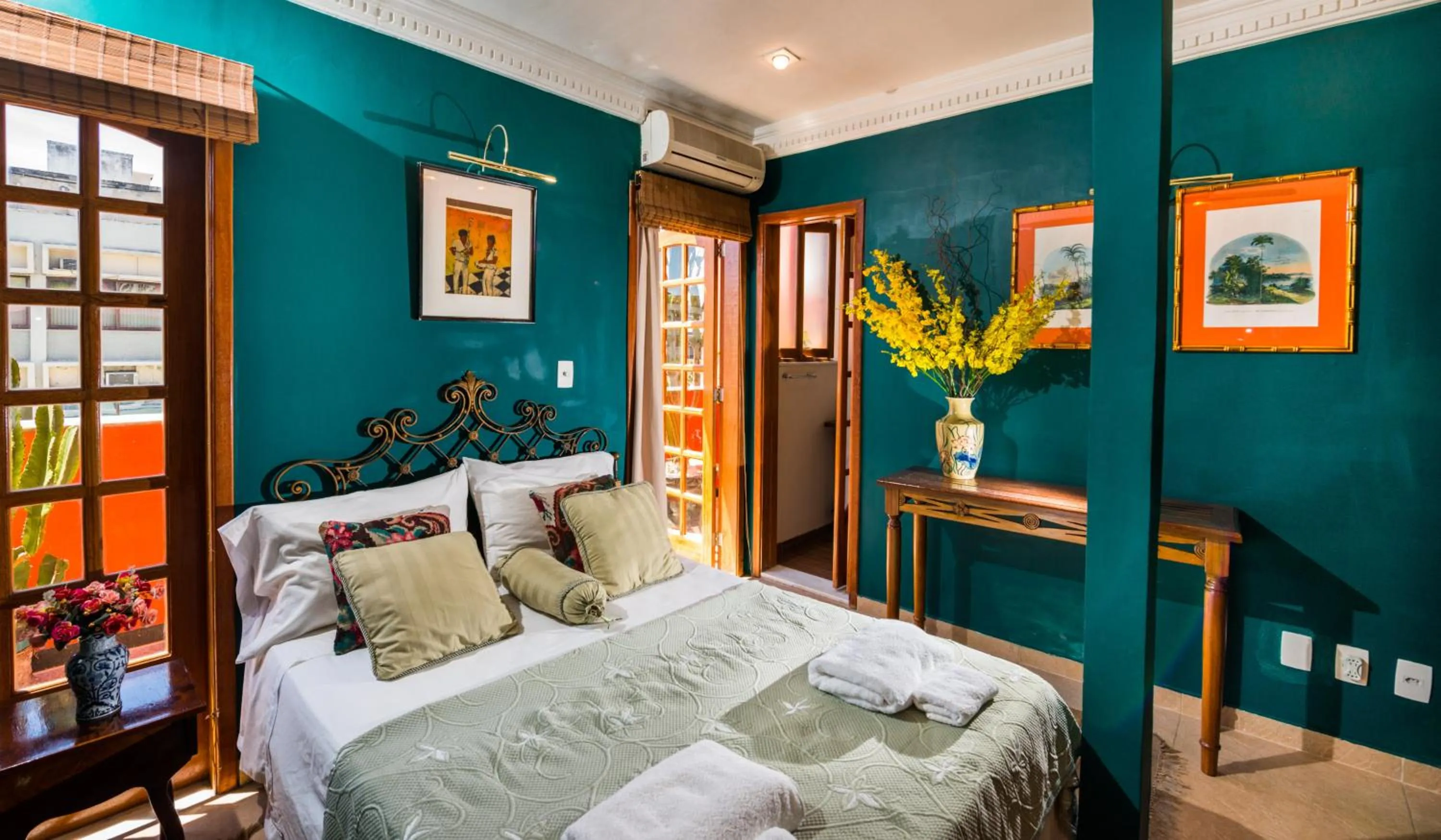 Bed in The Coral Penthouse in Rio de Janeiro - 7 Bedrooms