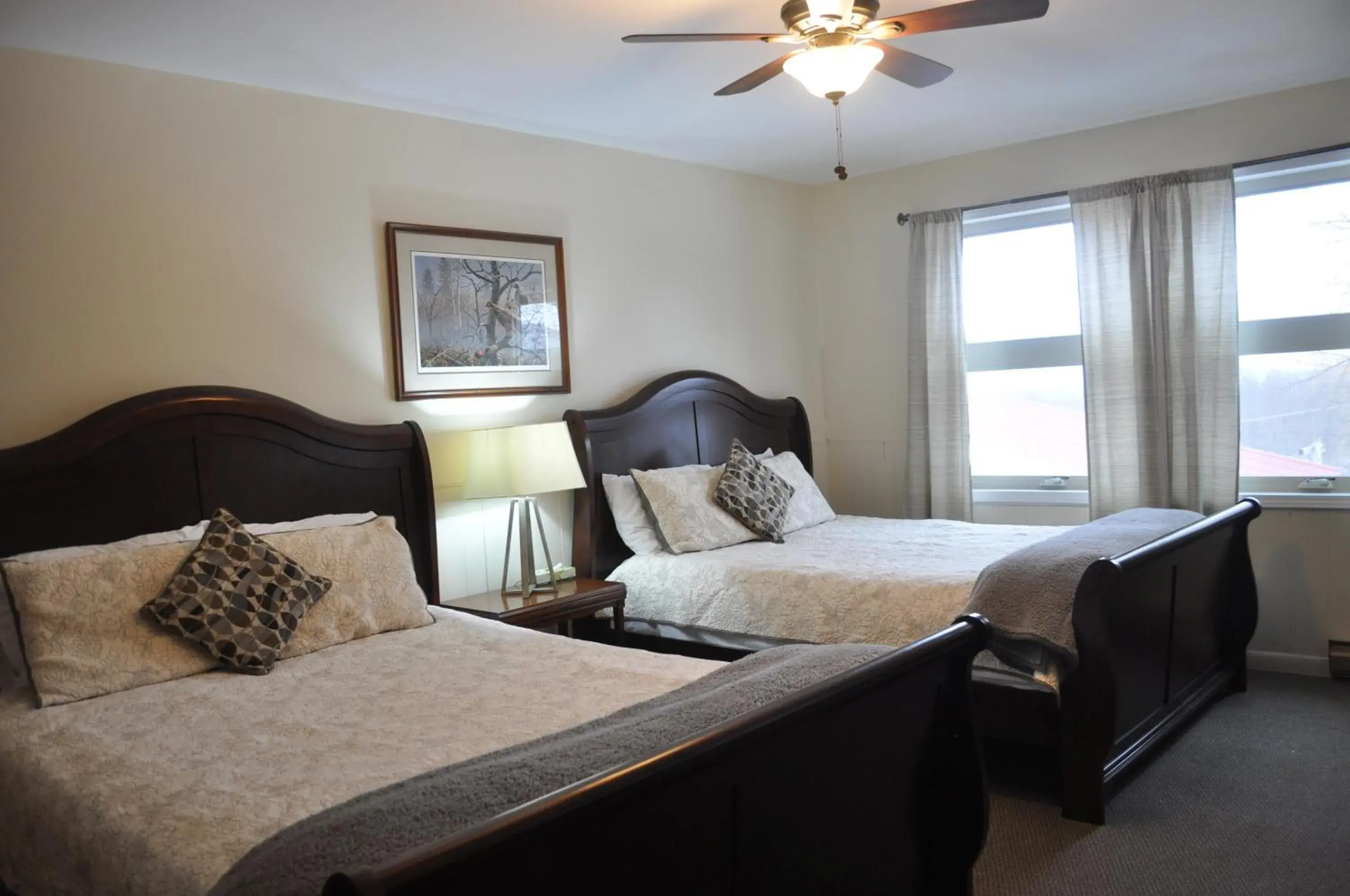 Standard Suite in Lakewood Lodge & Restaurant Standard Suite in Lakewood Lodge & Restaurant