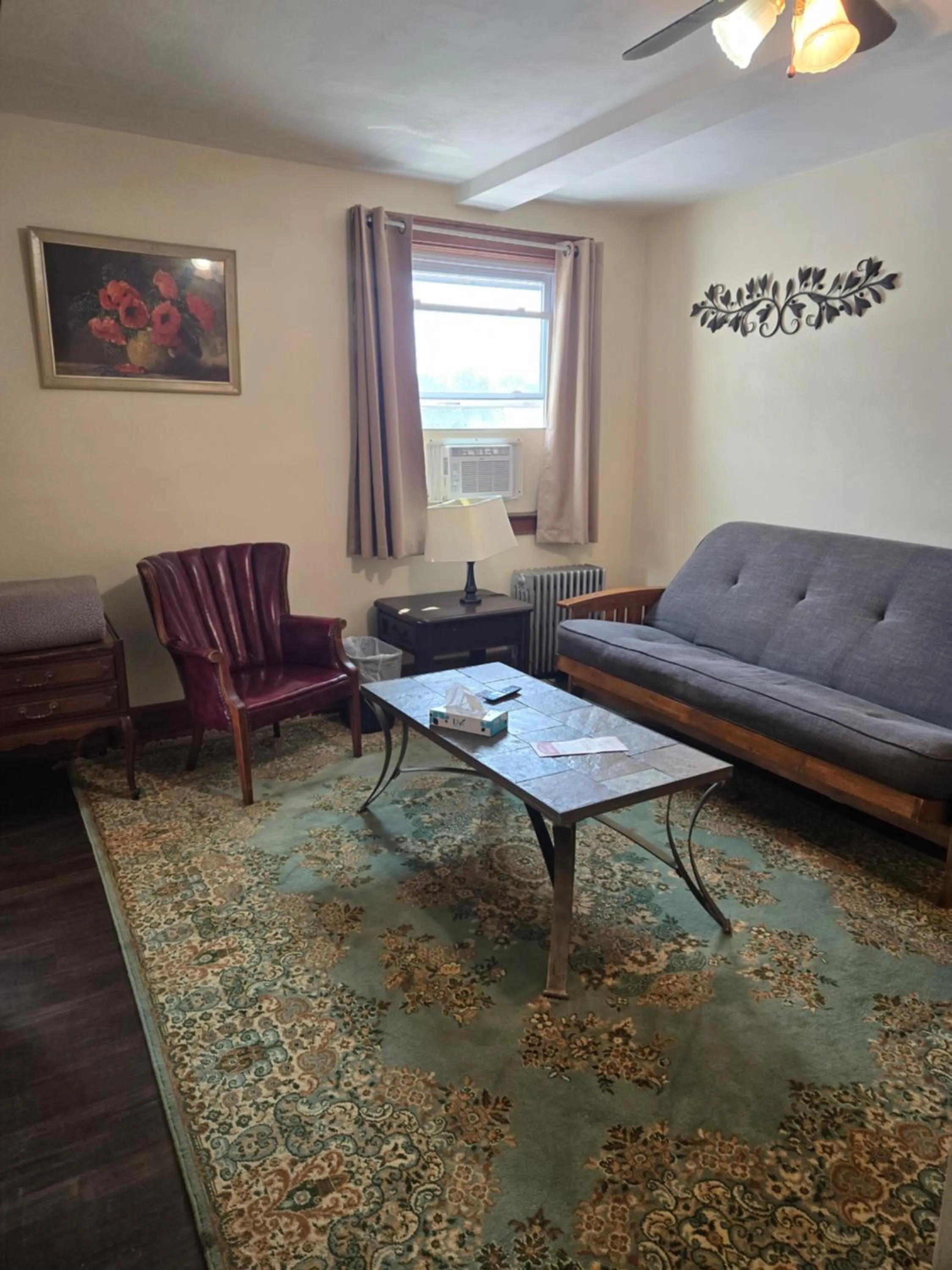 Living room in Lakewood Lodge & Restaurant