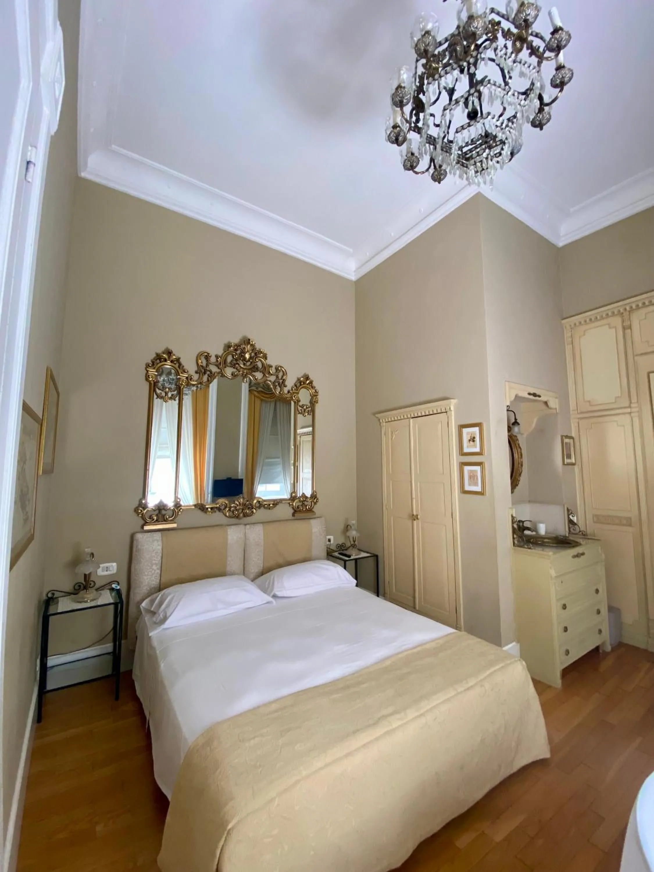 Bed in Monfort Club B&B