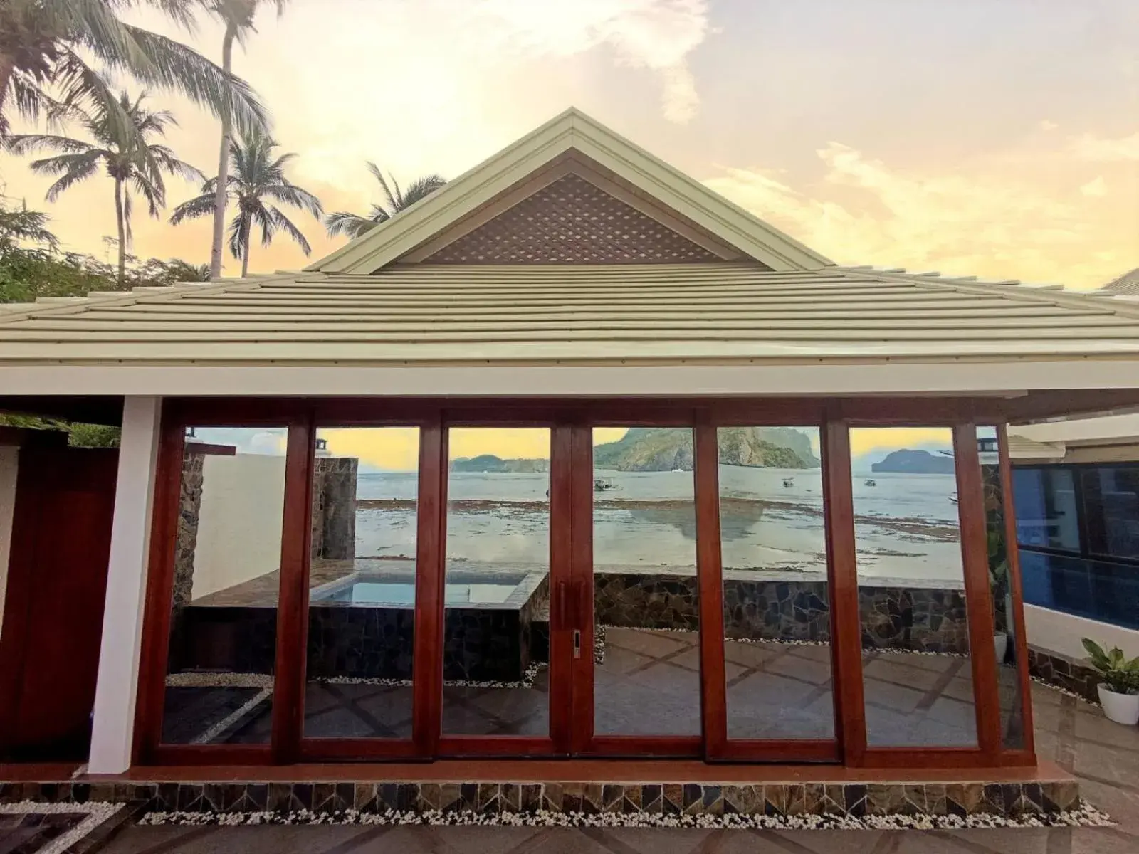 Bungalow - Beach Front in The Nest El Nido Beach Resort Bungalow - Beach Front in The Nest El Nido Beach Resort