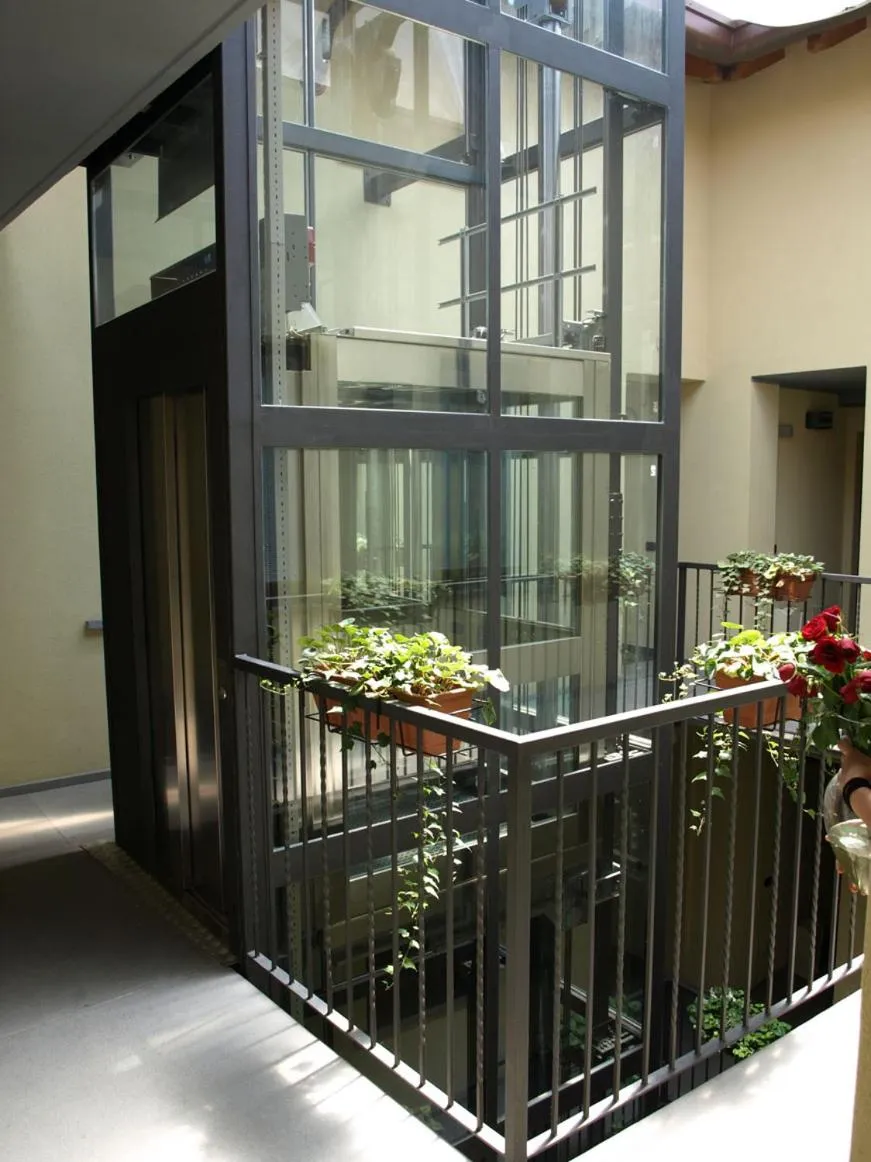 Area and facilities in Hotel Karol