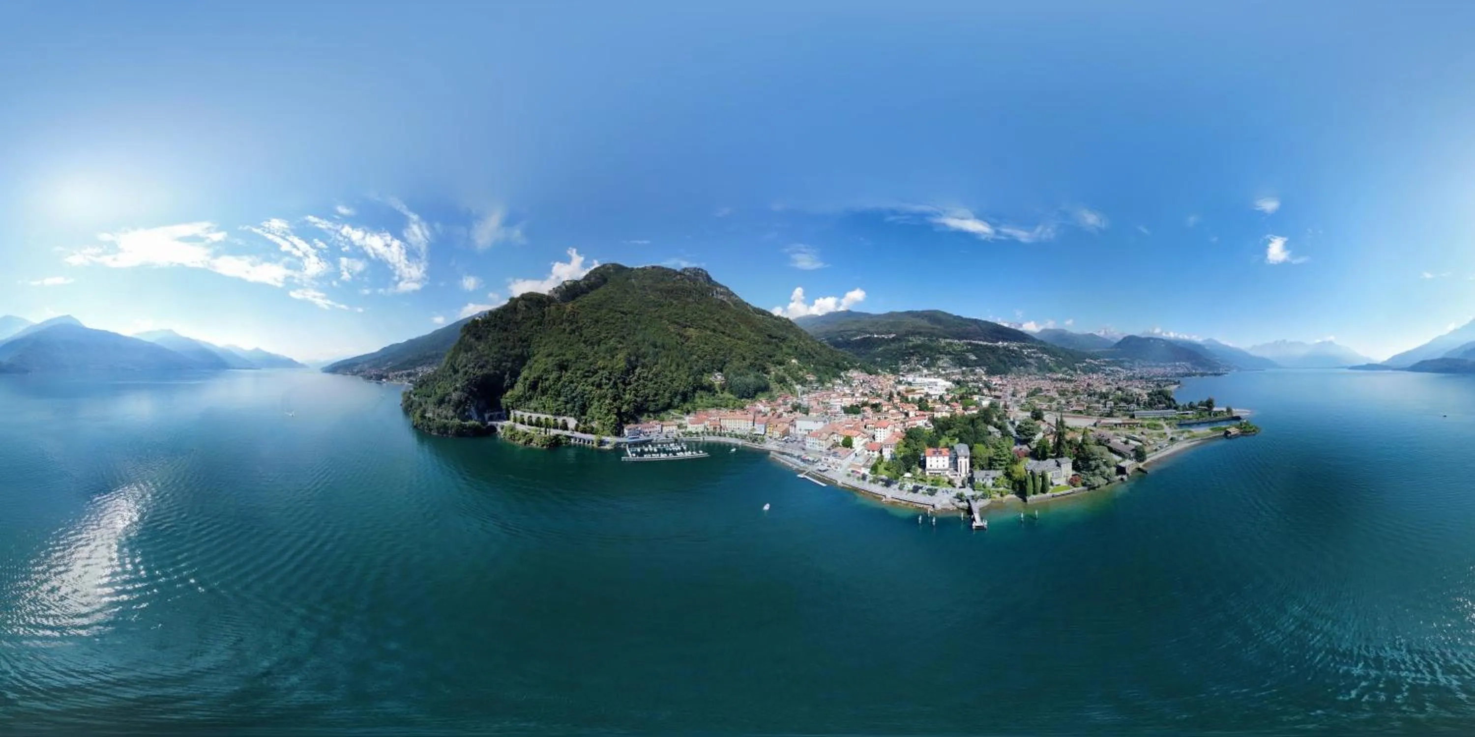 Property building in Albergo Dongo