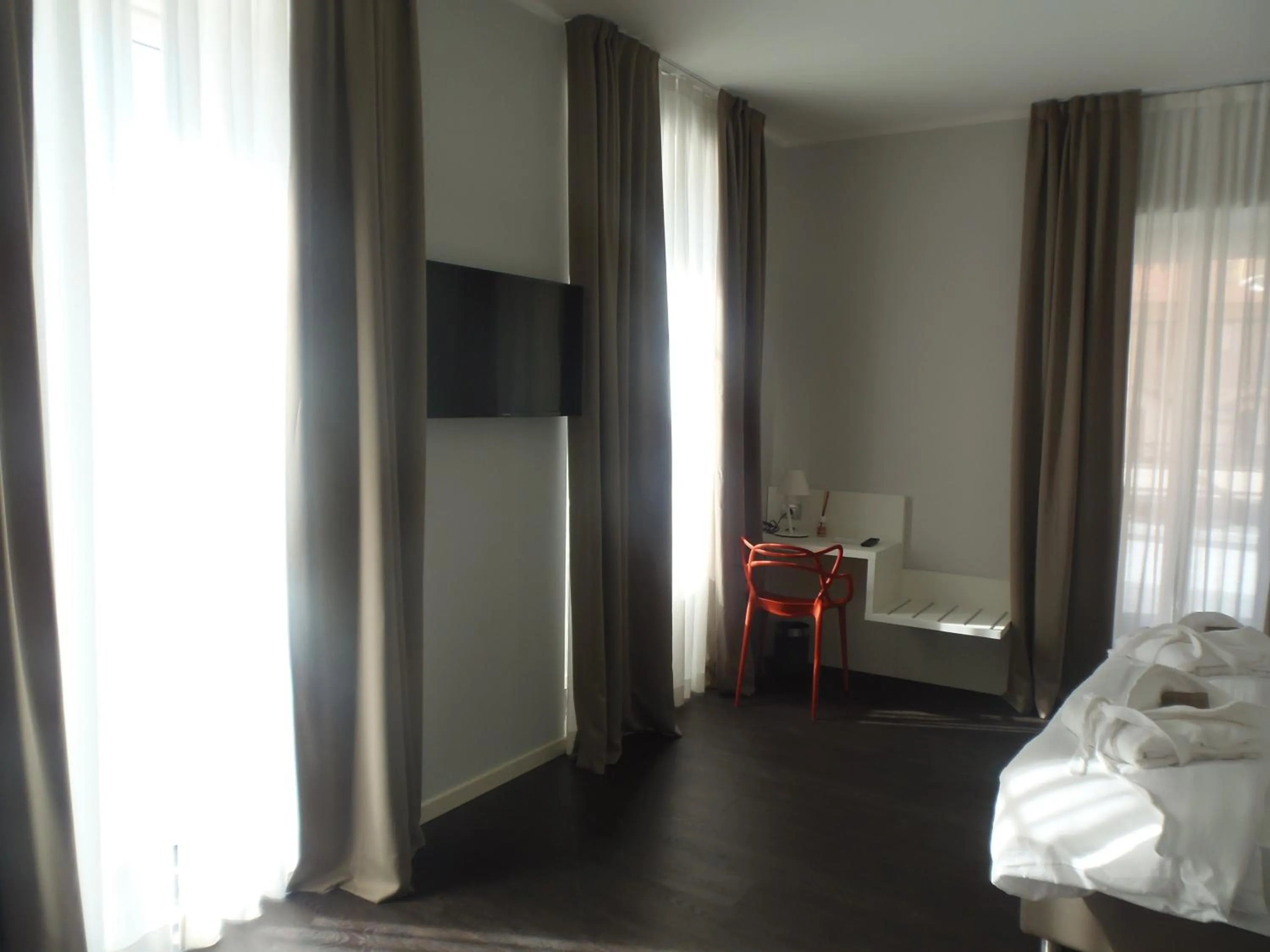 Bed in Albergo Dongo