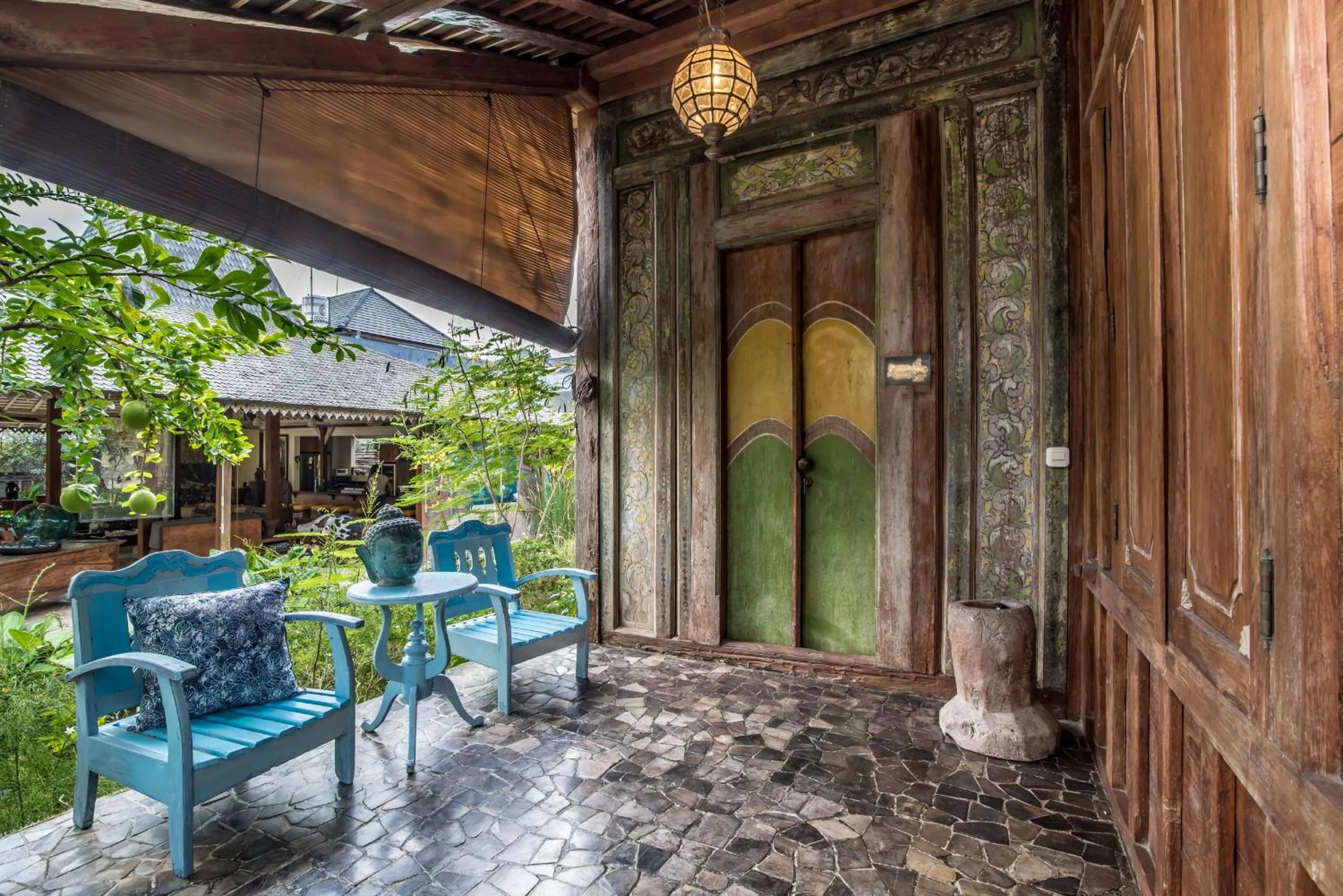 Patio in Wayang Retreat