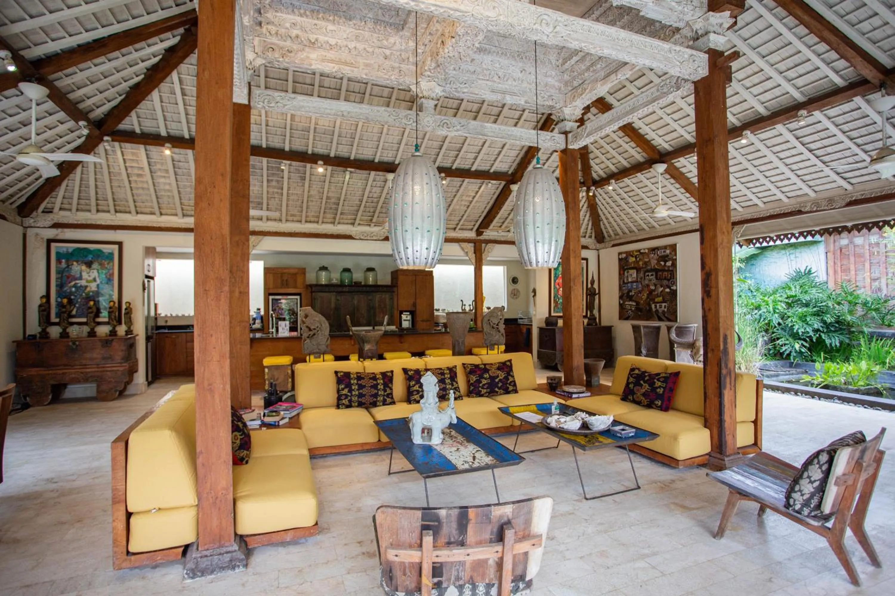 Living room in Wayang Retreat