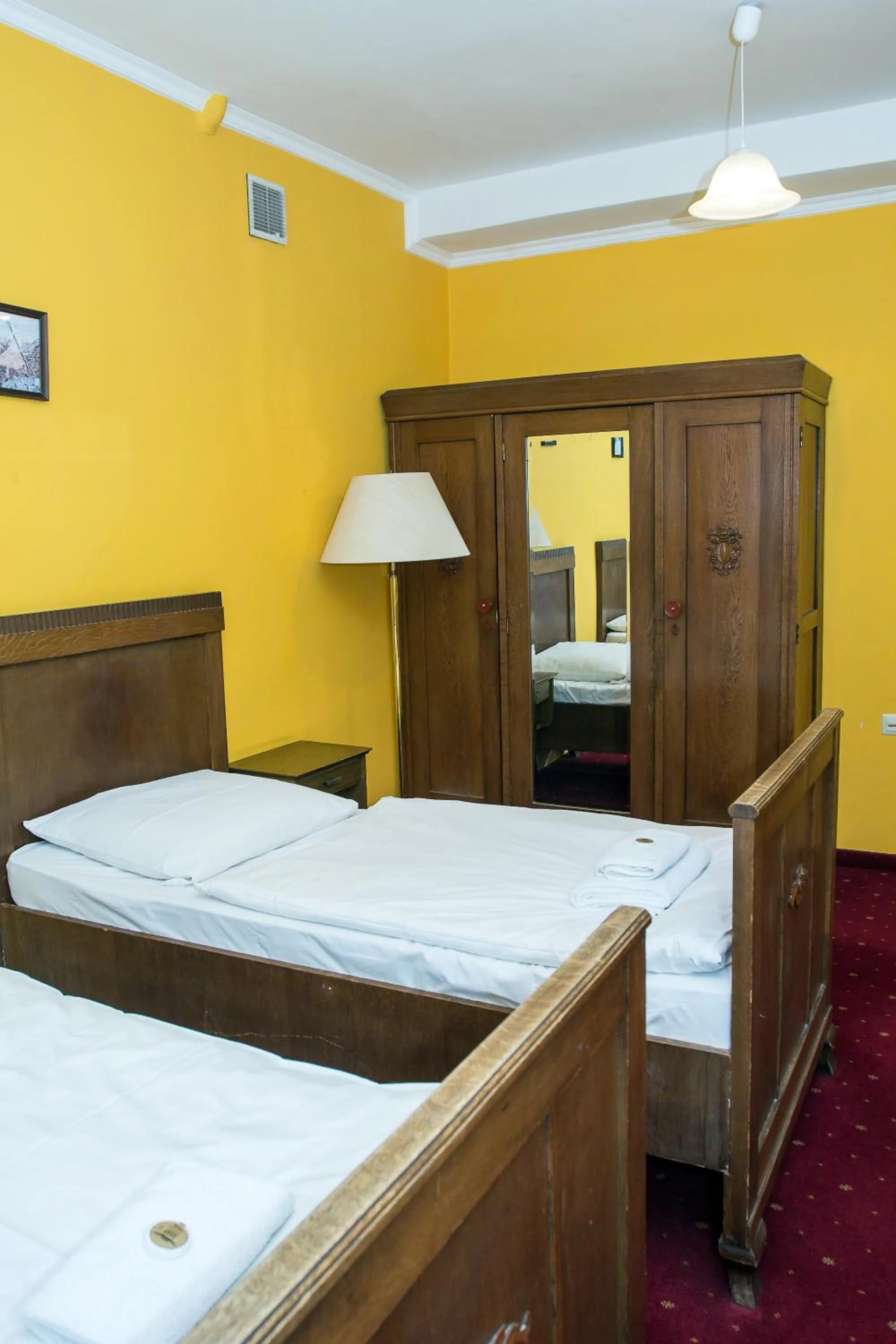 Bed in Hotel Karkonosze