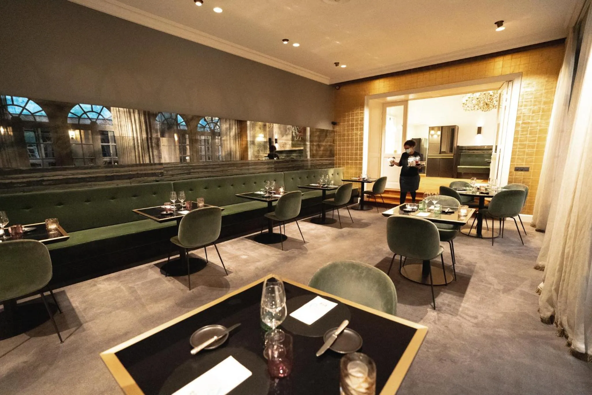 Restaurant/places to eat in Hotel Damier Kortrijk